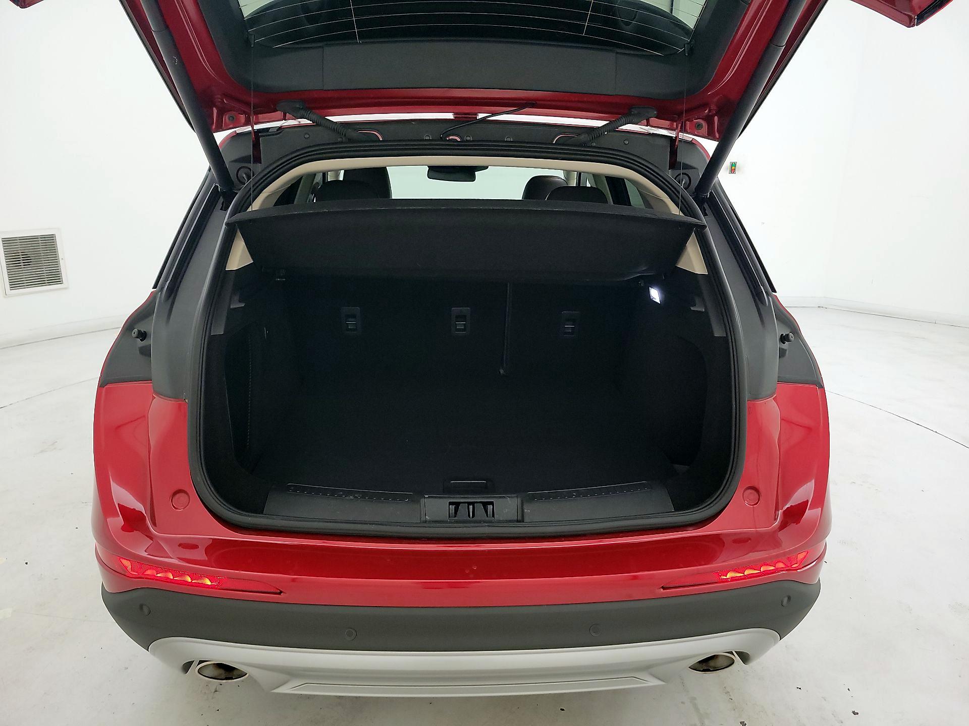 Thumbnail: 2024 Lincoln Corsair - 19