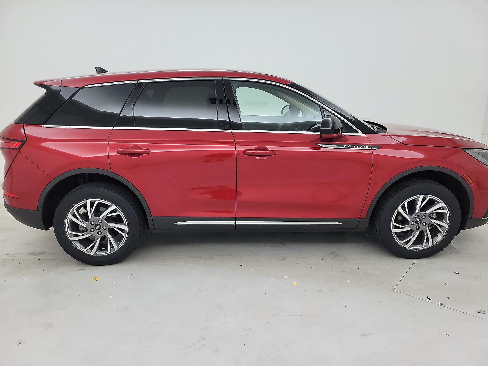 Thumbnail: 2024 Lincoln Corsair - 4