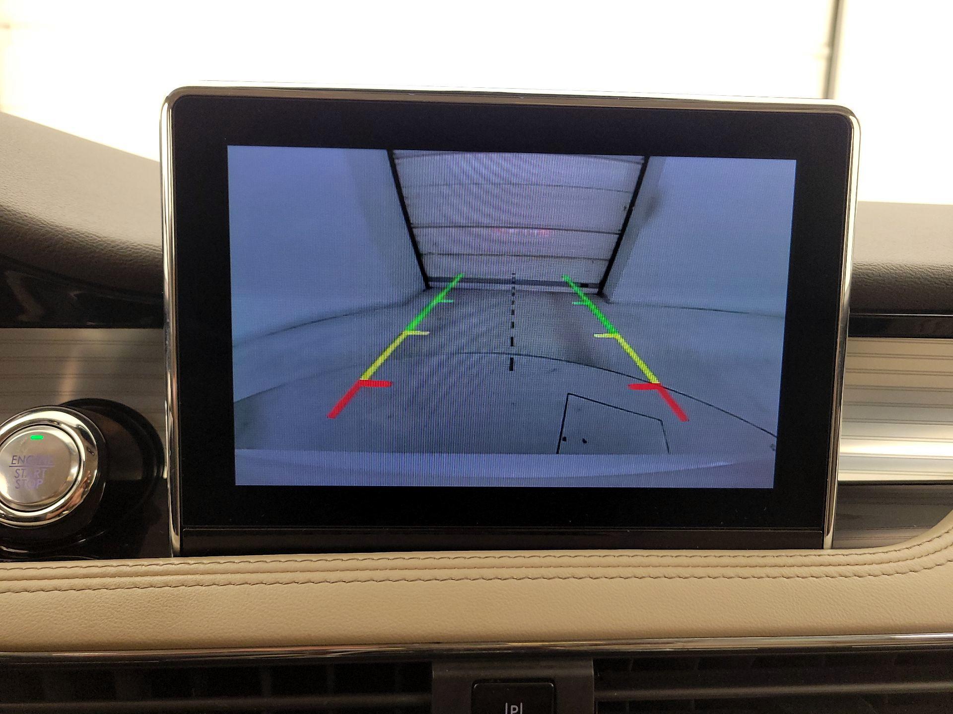 Thumbnail: 2022 Lincoln Corsair - 14