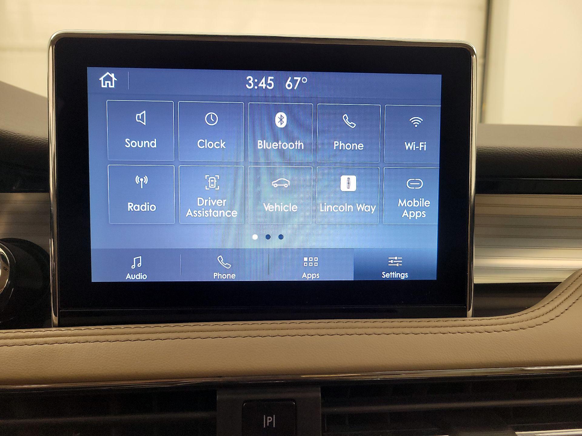 Thumbnail: 2022 Lincoln Corsair - 15