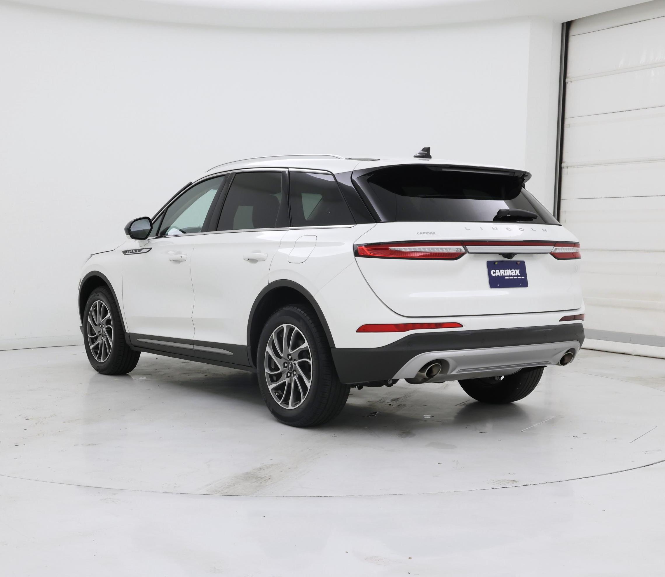 Thumbnail: 2022 Lincoln Corsair - 2