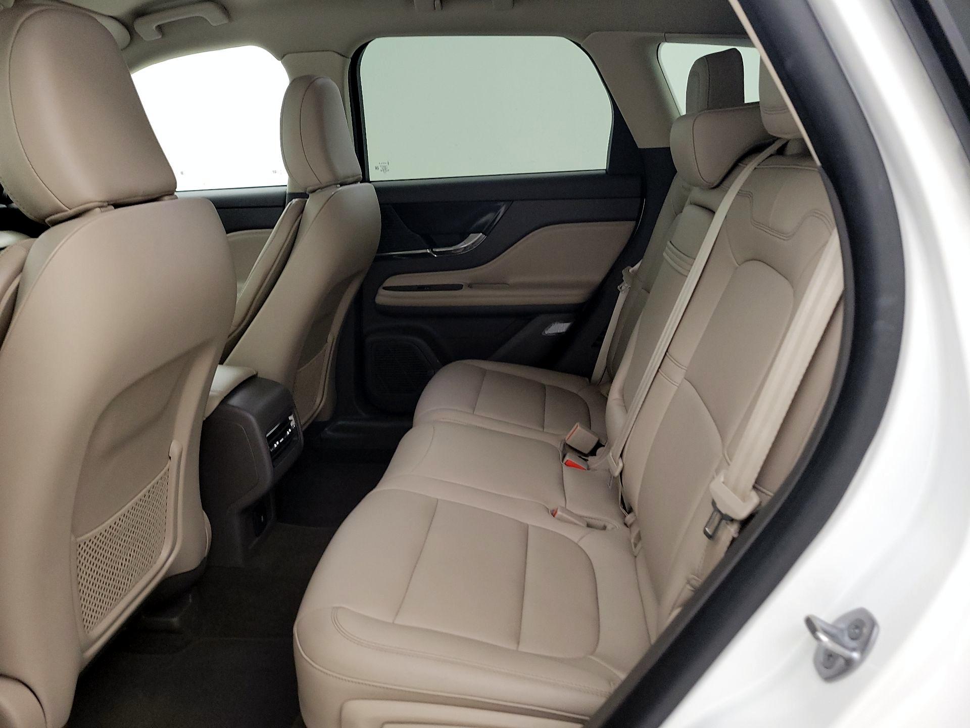 Thumbnail: 2022 Lincoln Corsair - 19