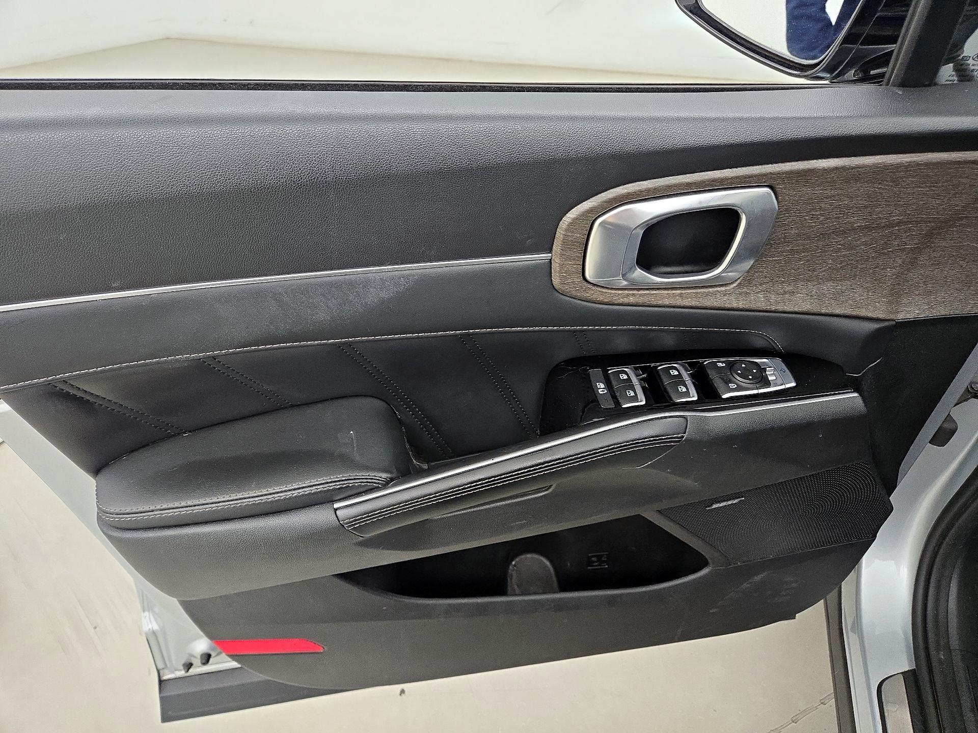 Thumbnail: 2021 Kia Sorento - 12