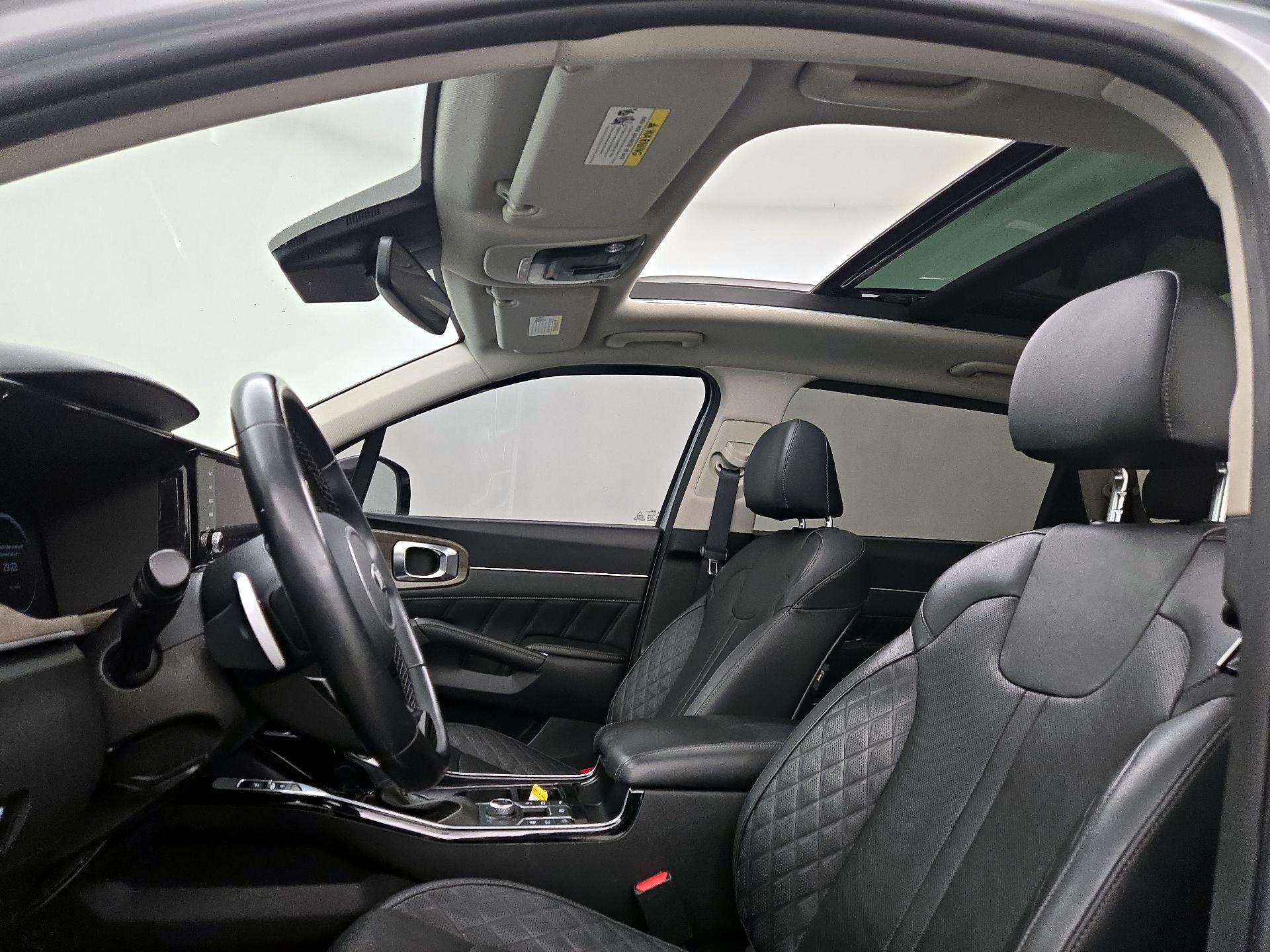 Thumbnail: 2021 Kia Sorento - 19