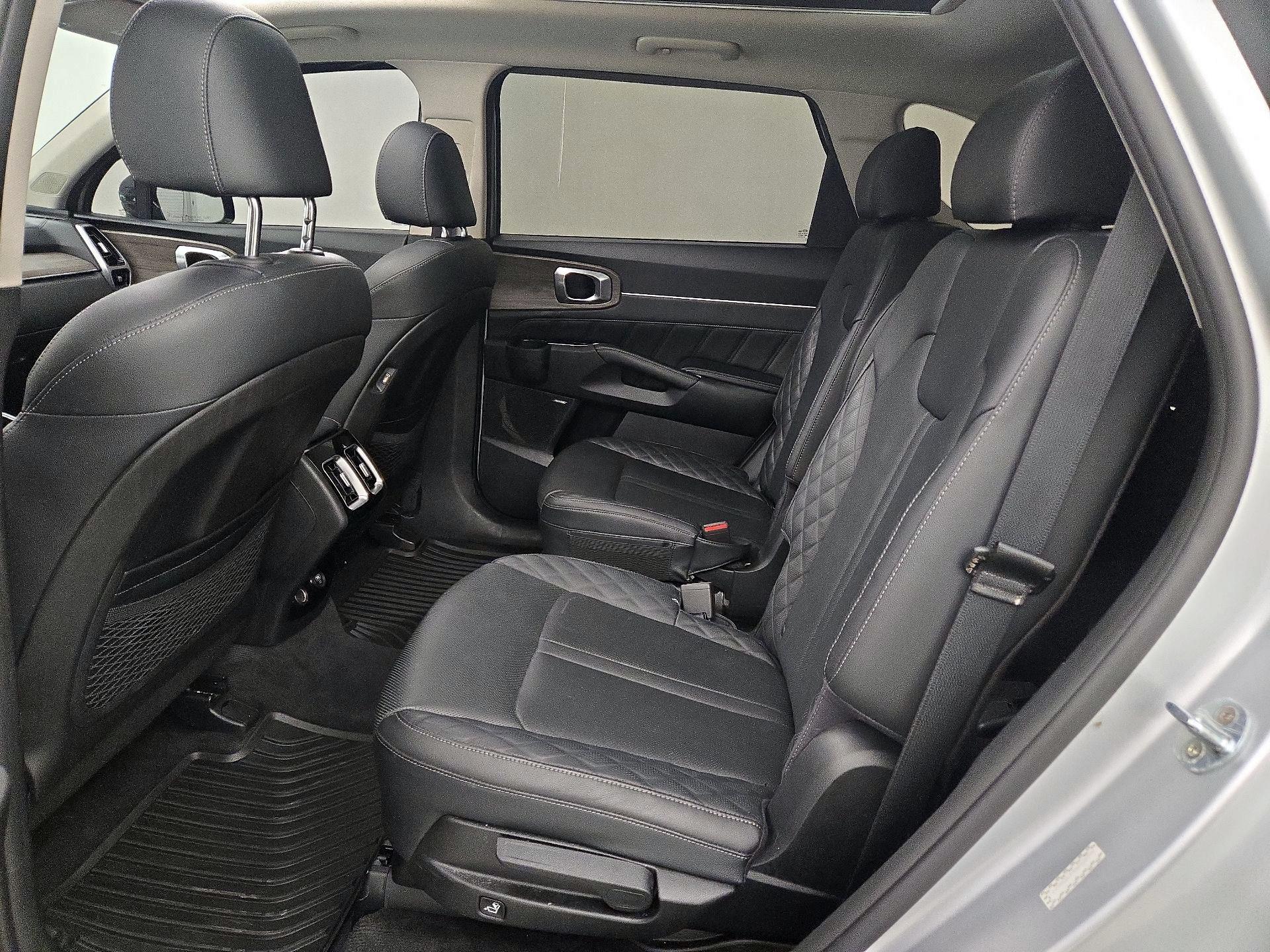 Thumbnail: 2021 Kia Sorento - 20