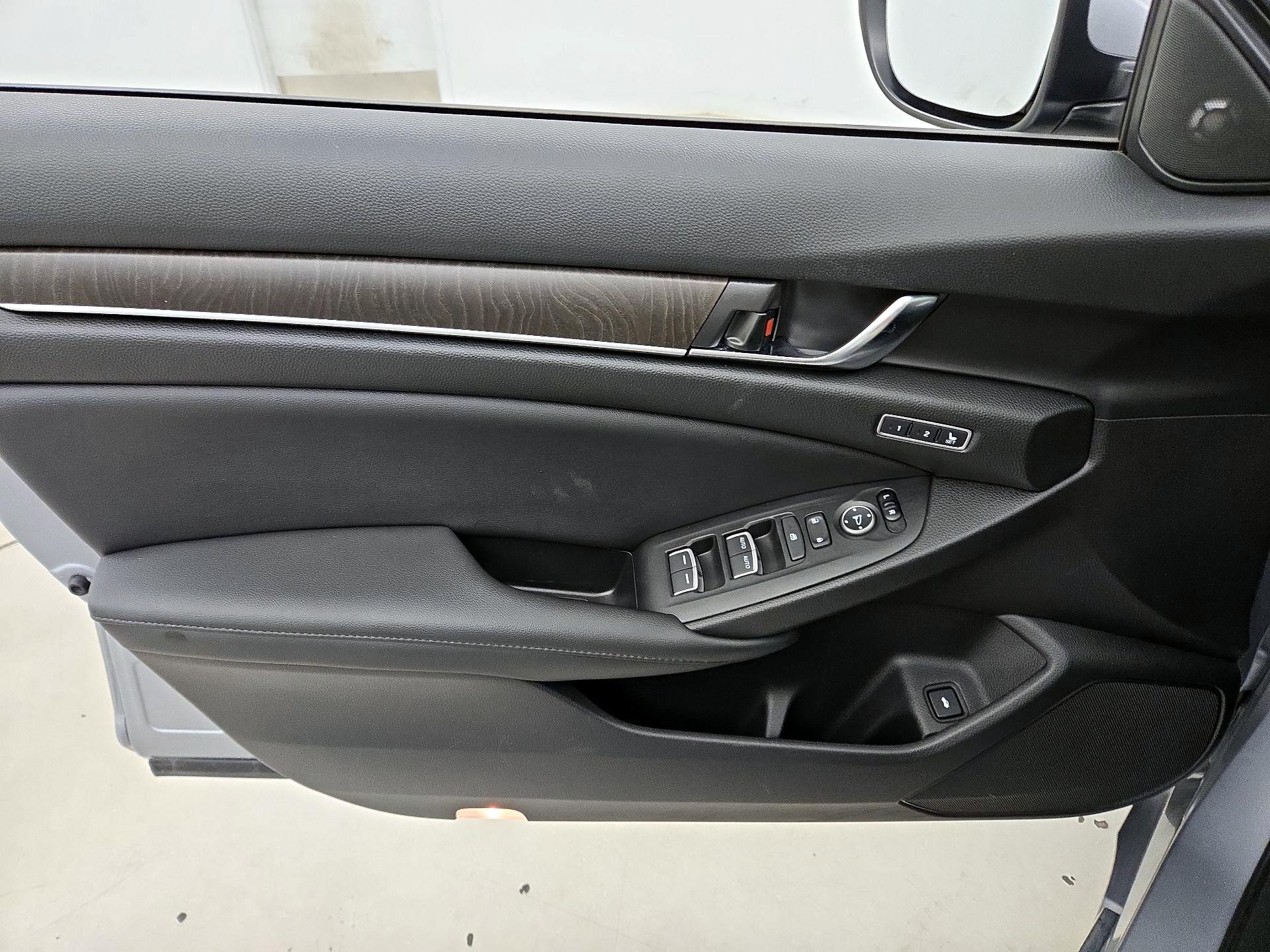 Thumbnail: 2021 Honda Accord - 12