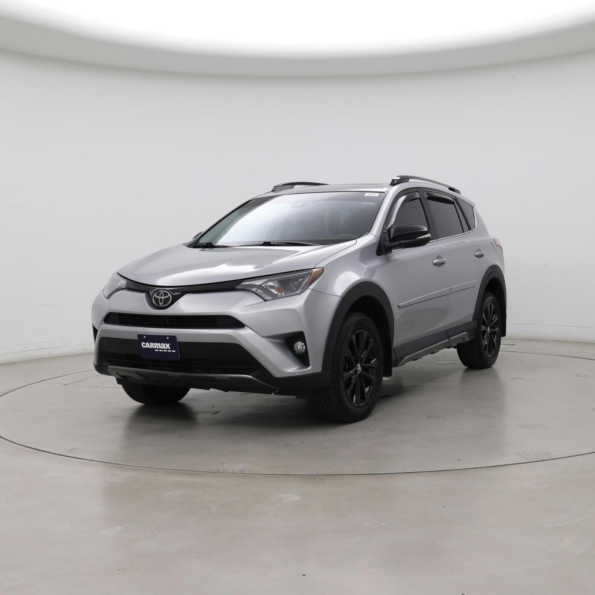 Thumbnail: 2018 Toyota RAV4 - 4