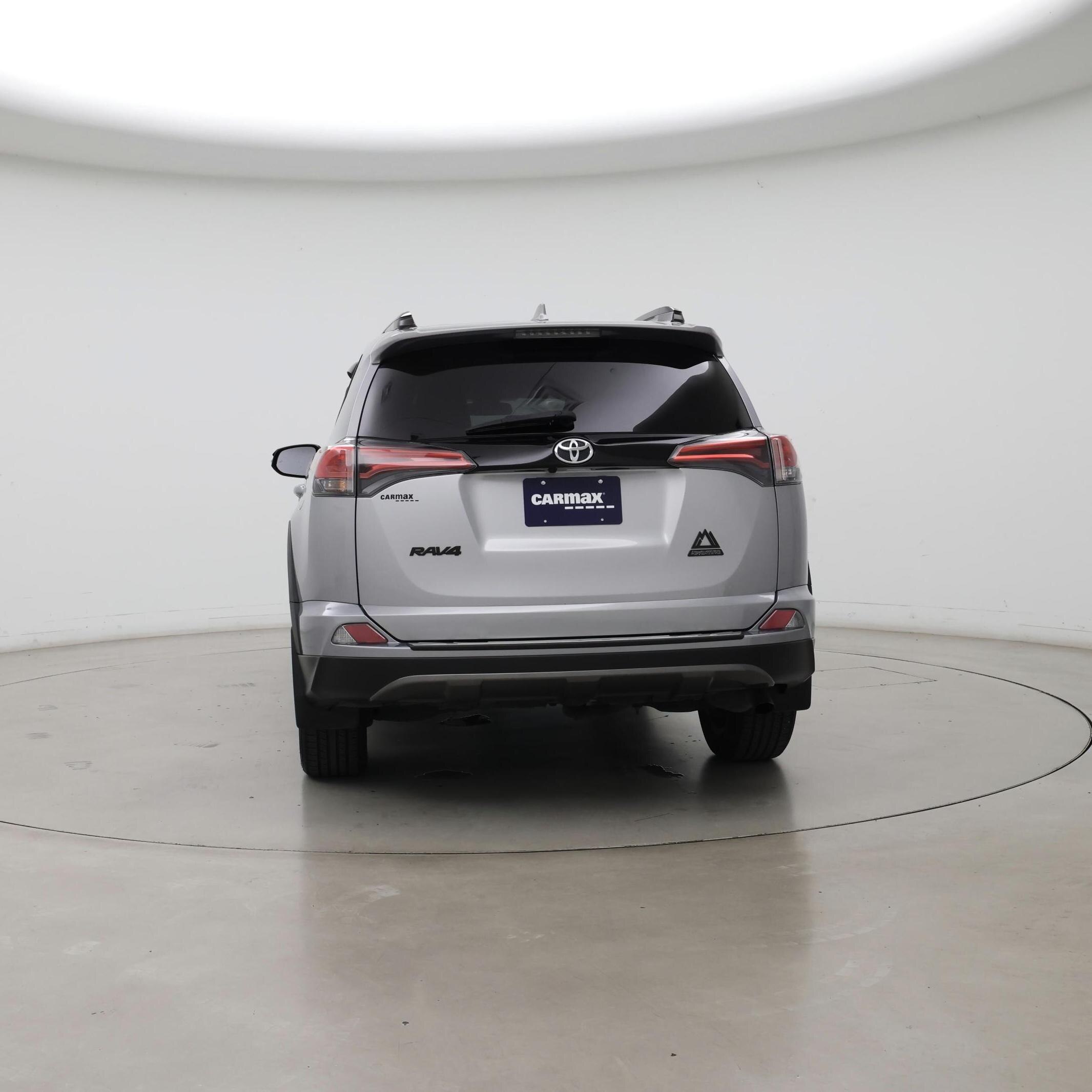 Thumbnail: 2018 Toyota RAV4 - 6