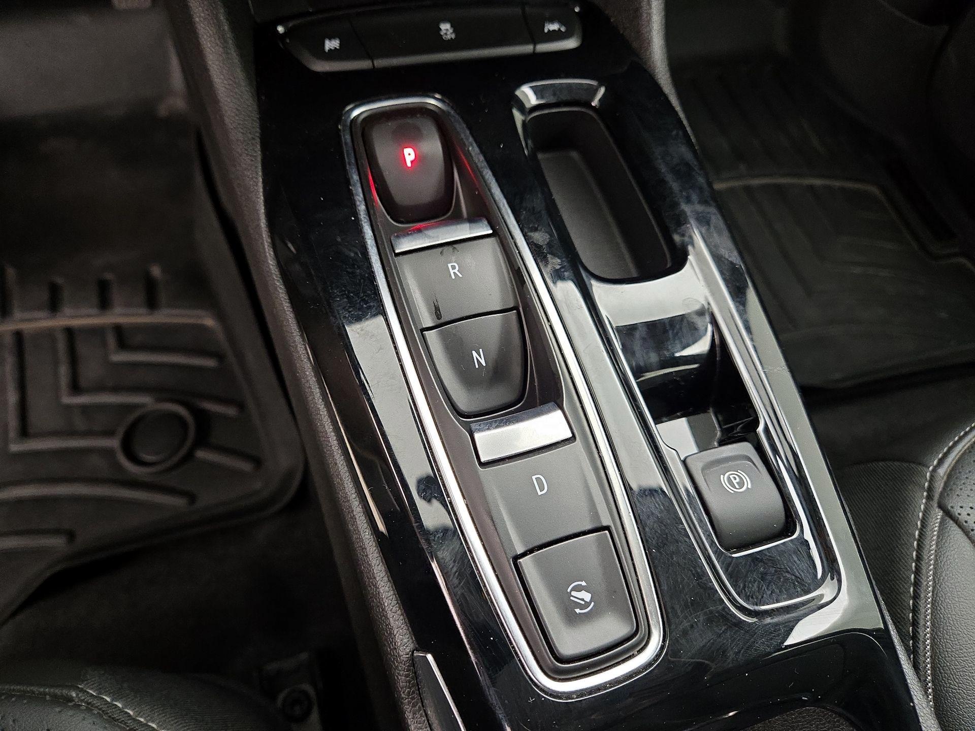 Thumbnail: 2023 Chevrolet Bolt EUV - 17