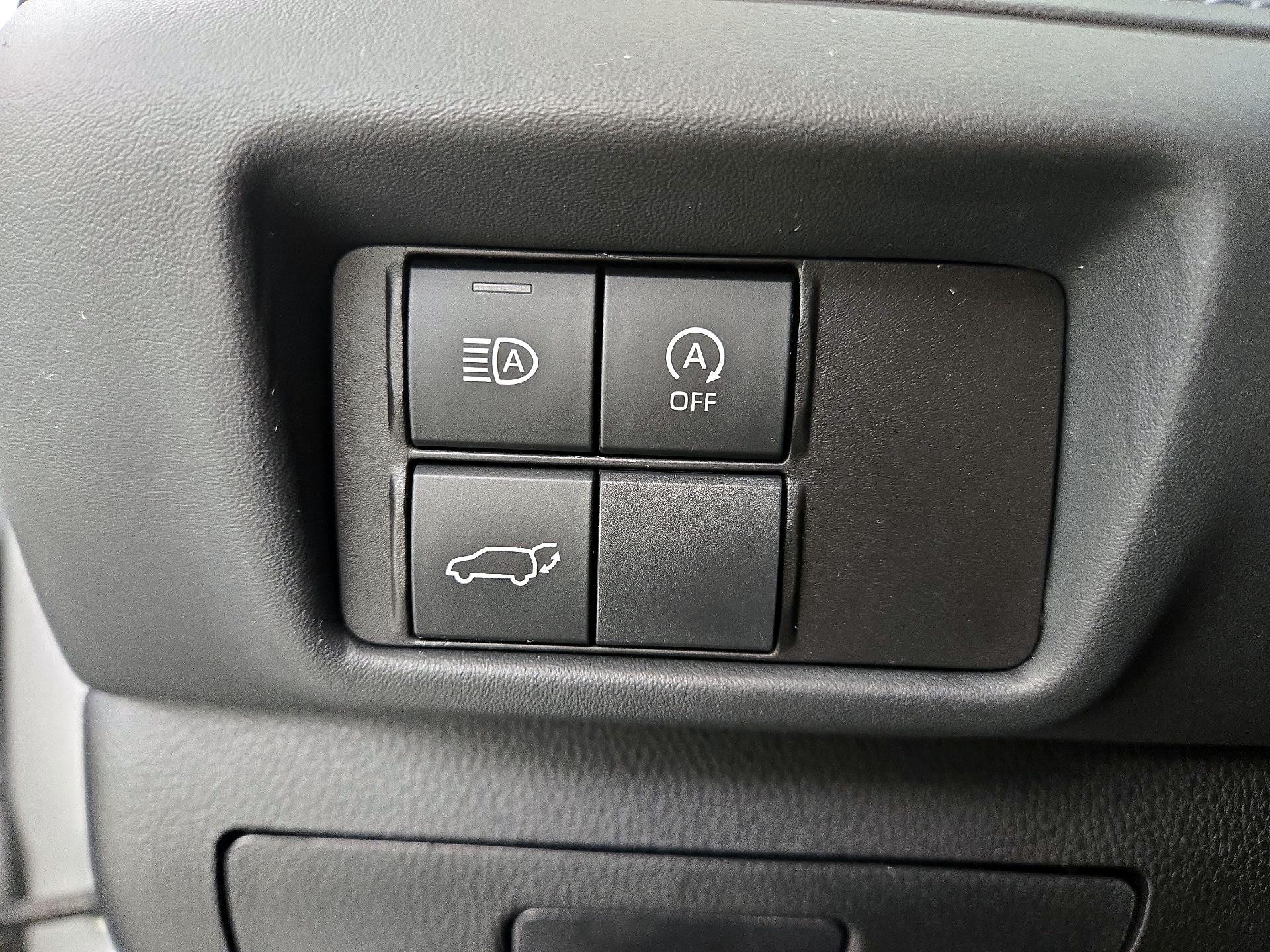 Thumbnail: 2023 Toyota Highlander - 13