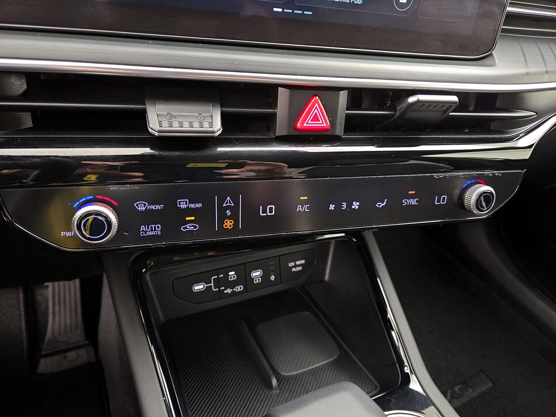 Thumbnail: 2026 Kia K5 - 17