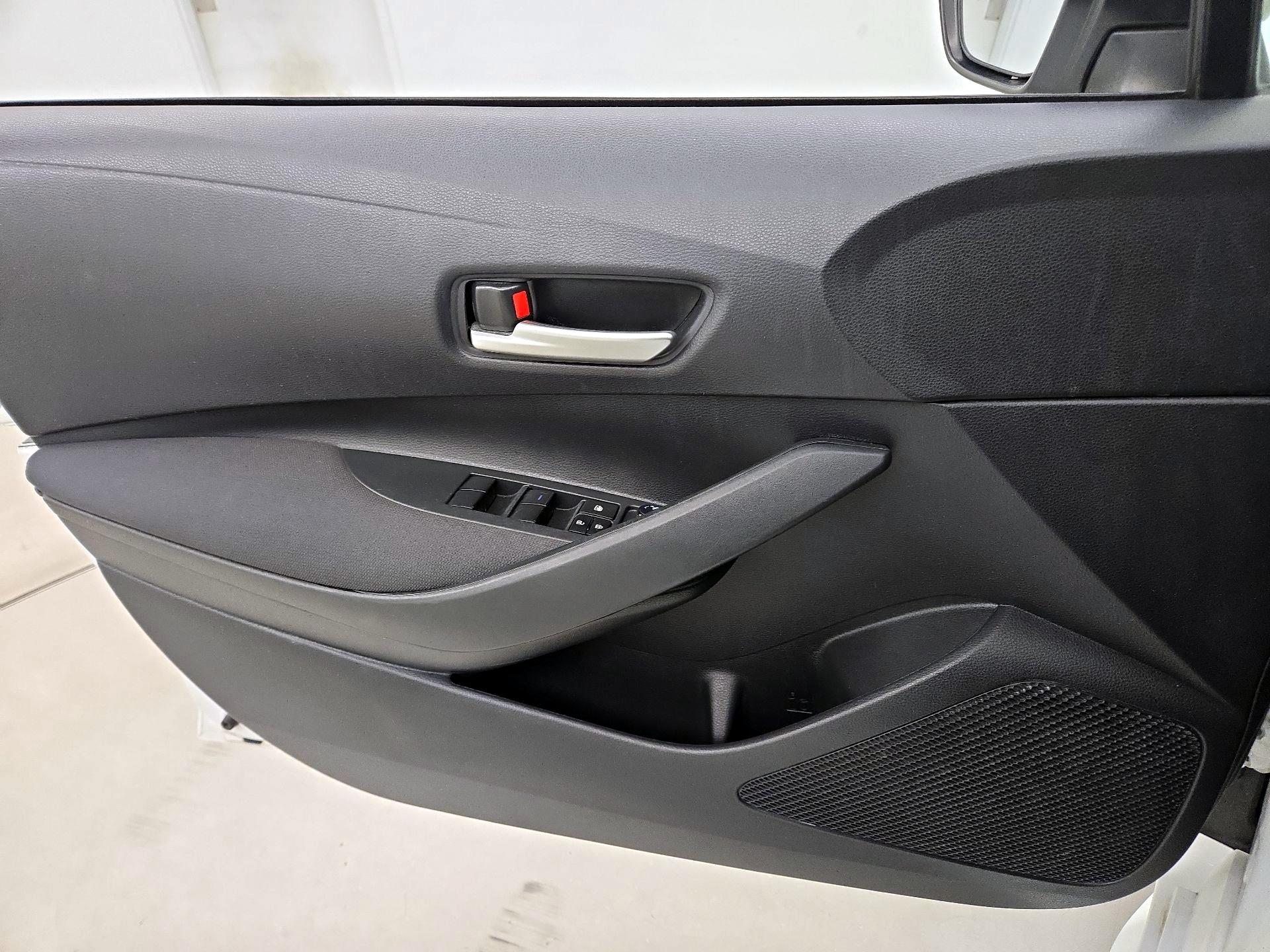 Thumbnail: 2021 Toyota Corolla - 12