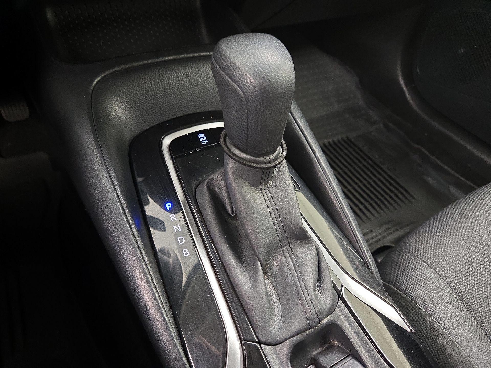 Thumbnail: 2021 Toyota Corolla - 17