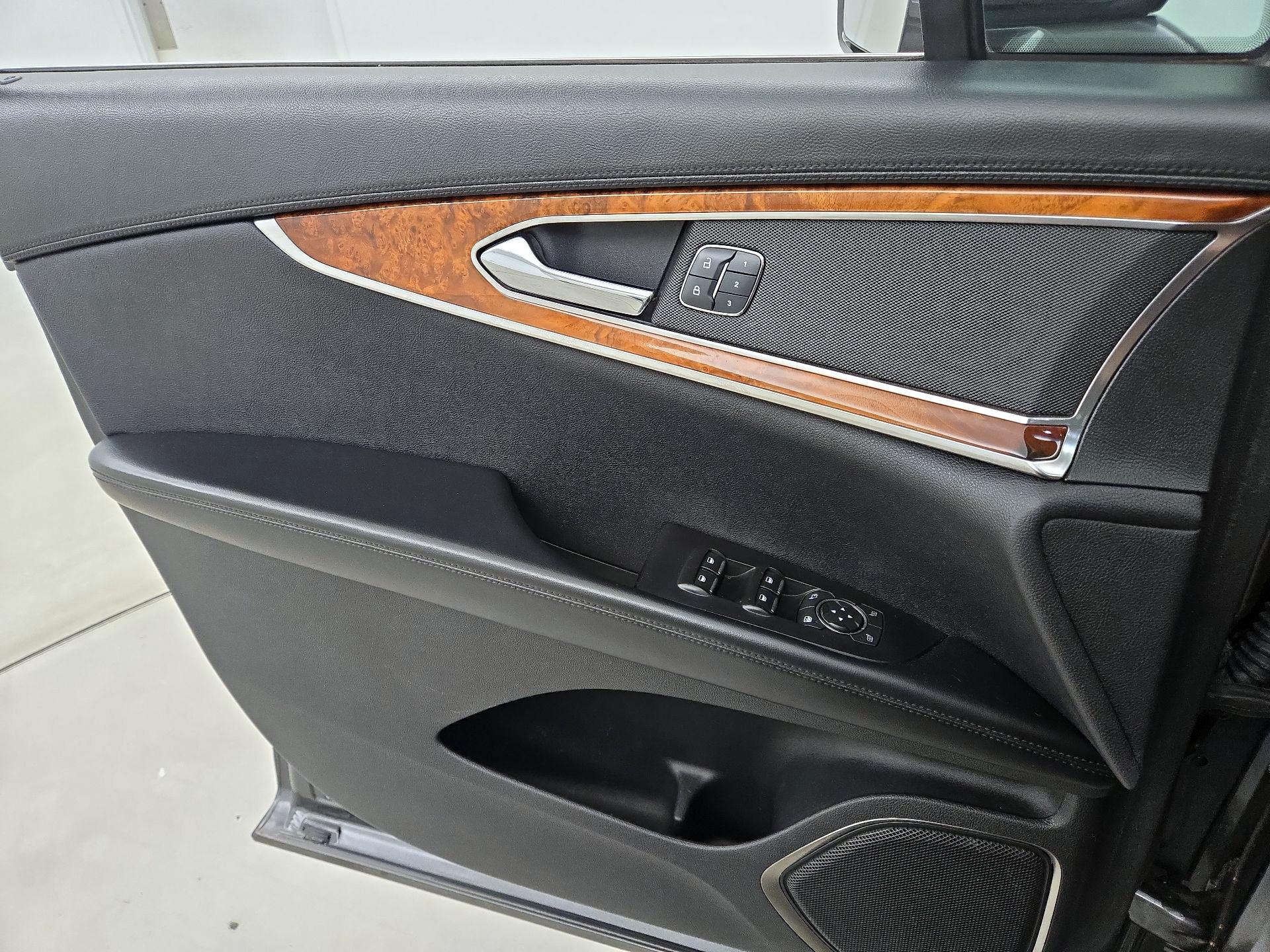 Thumbnail: 2018 Lincoln MKX - 12