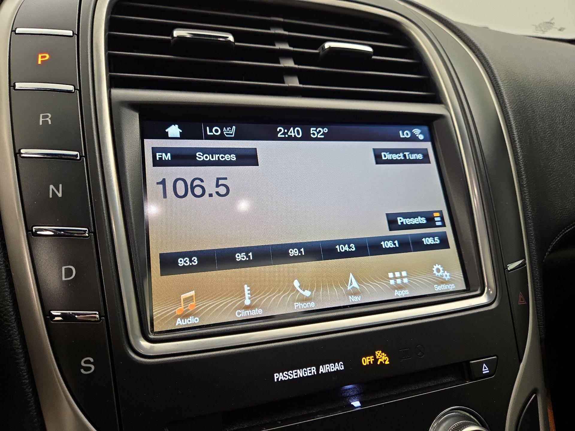 Thumbnail: 2018 Lincoln MKX - 16