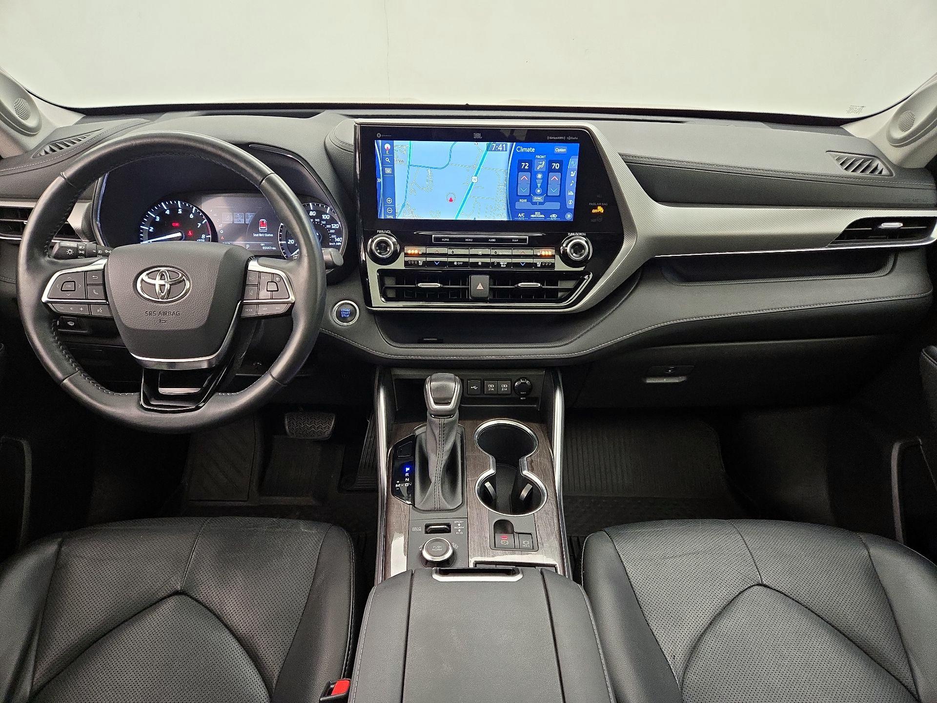 Thumbnail: 2020 Toyota Highlander - 9