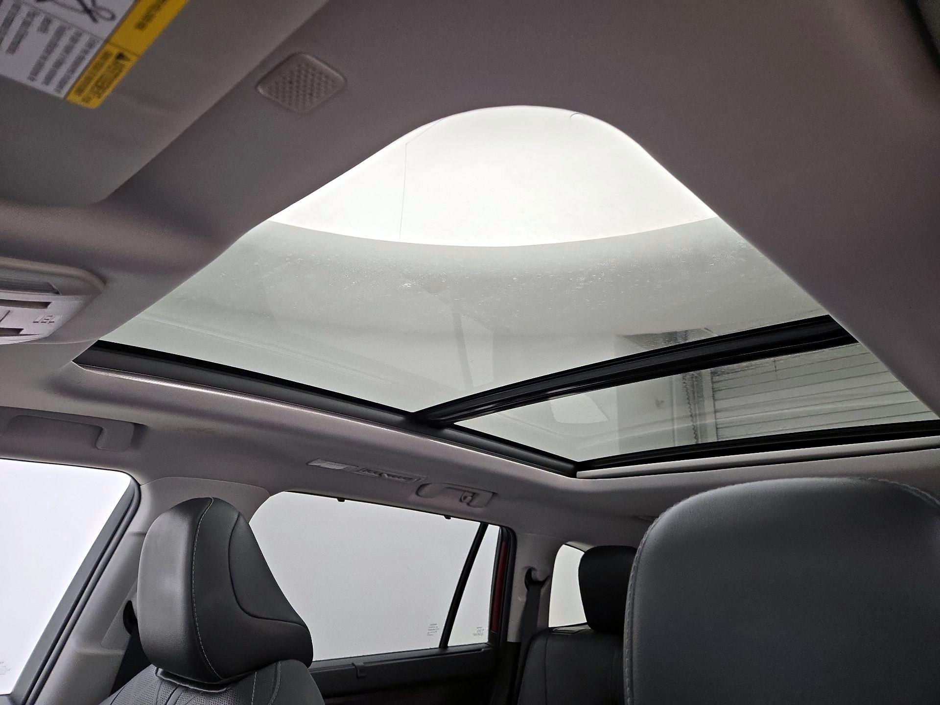 Thumbnail: 2020 Toyota Highlander - 20