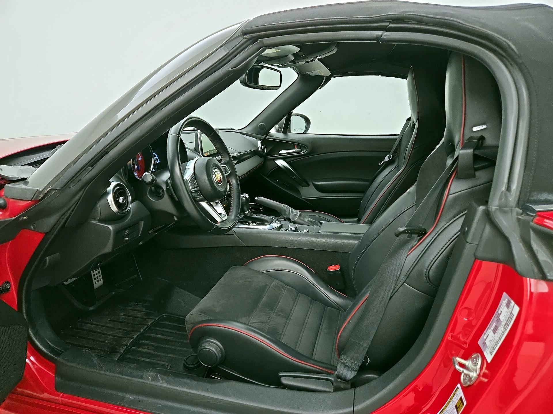 Thumbnail: 2019 Fiat 124 Spider - 11