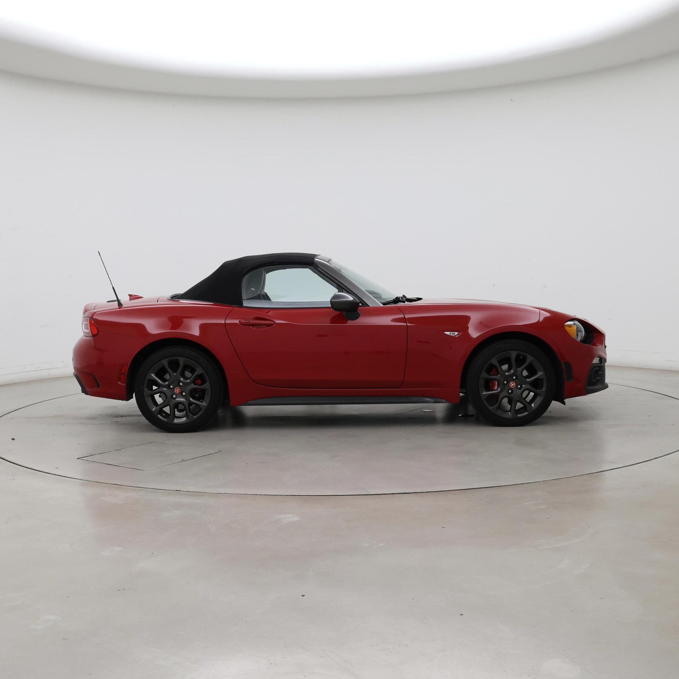 Thumbnail: 2019 Fiat 124 Spider - 7
