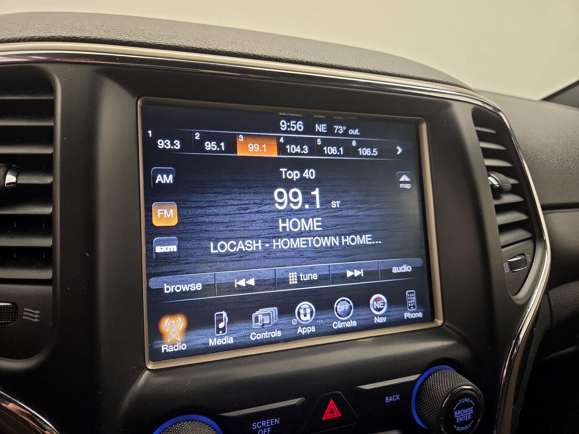 Thumbnail: 2014 Jeep Grand Cherokee - 15