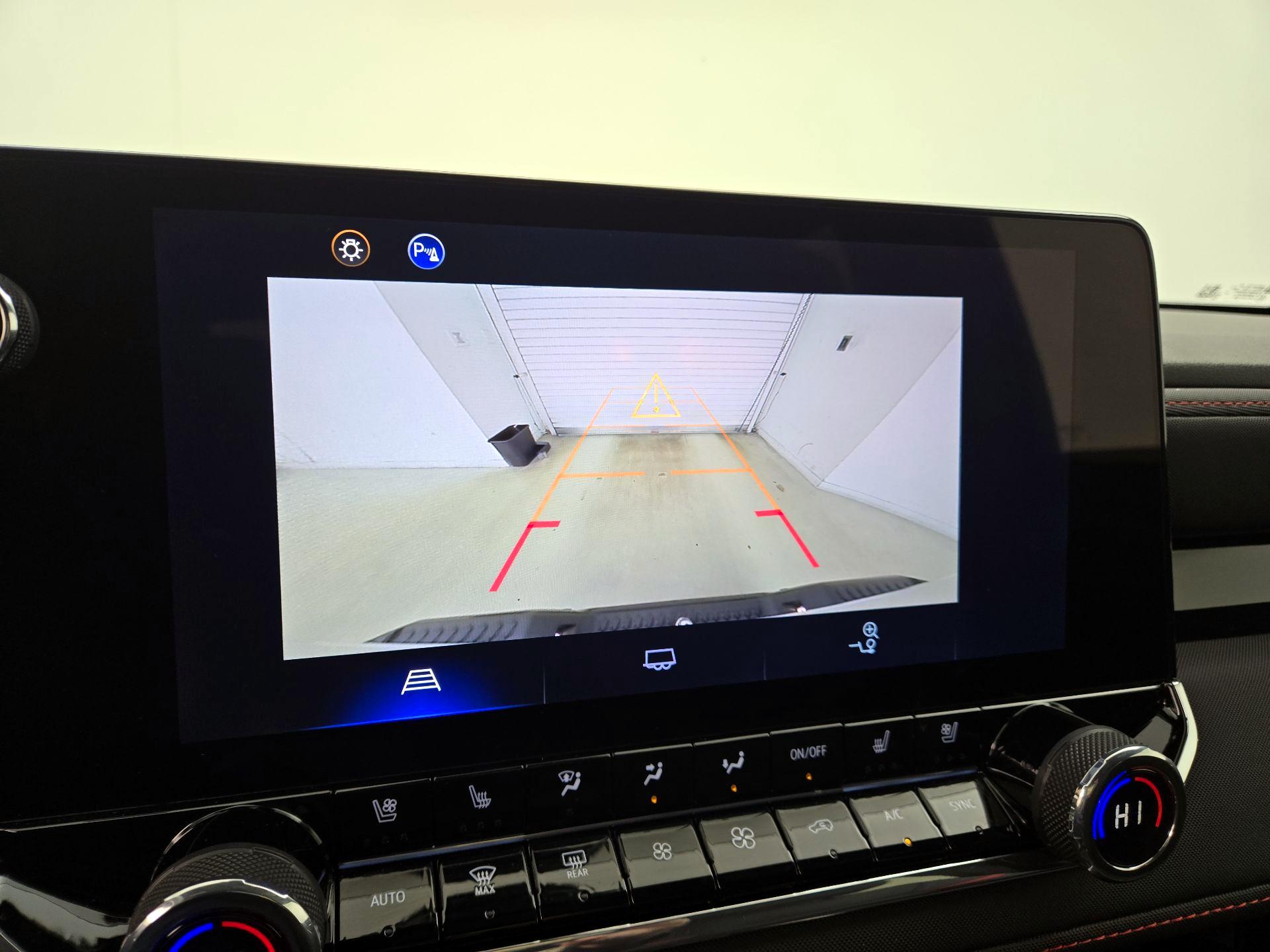 Thumbnail: 2024 Chevrolet Colorado - 13