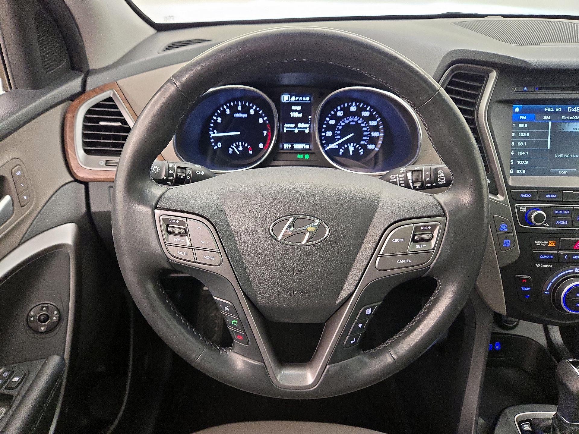 Thumbnail: 2018 Hyundai Santa Fe - 10