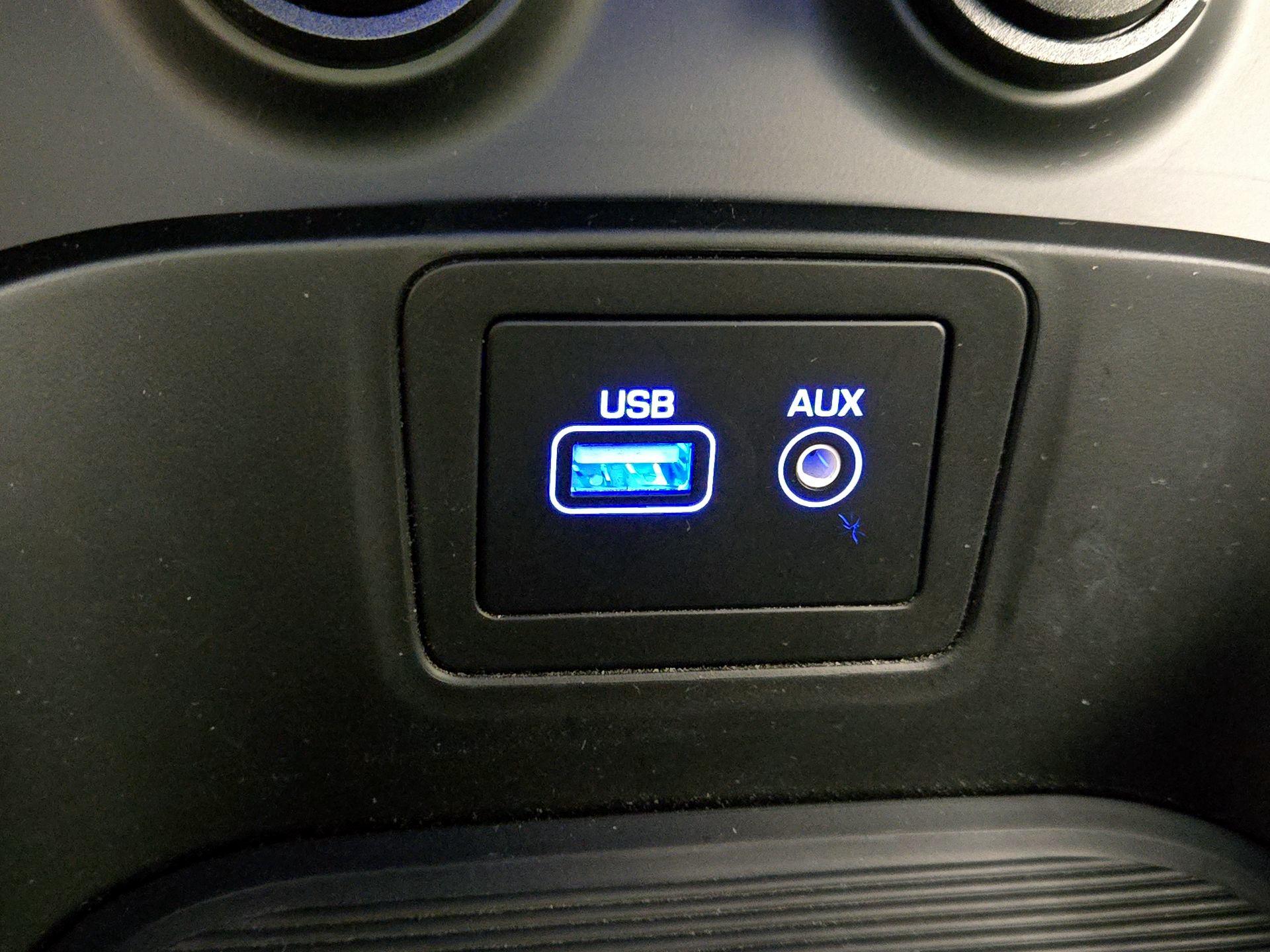 Thumbnail: 2018 Hyundai Santa Fe - 18