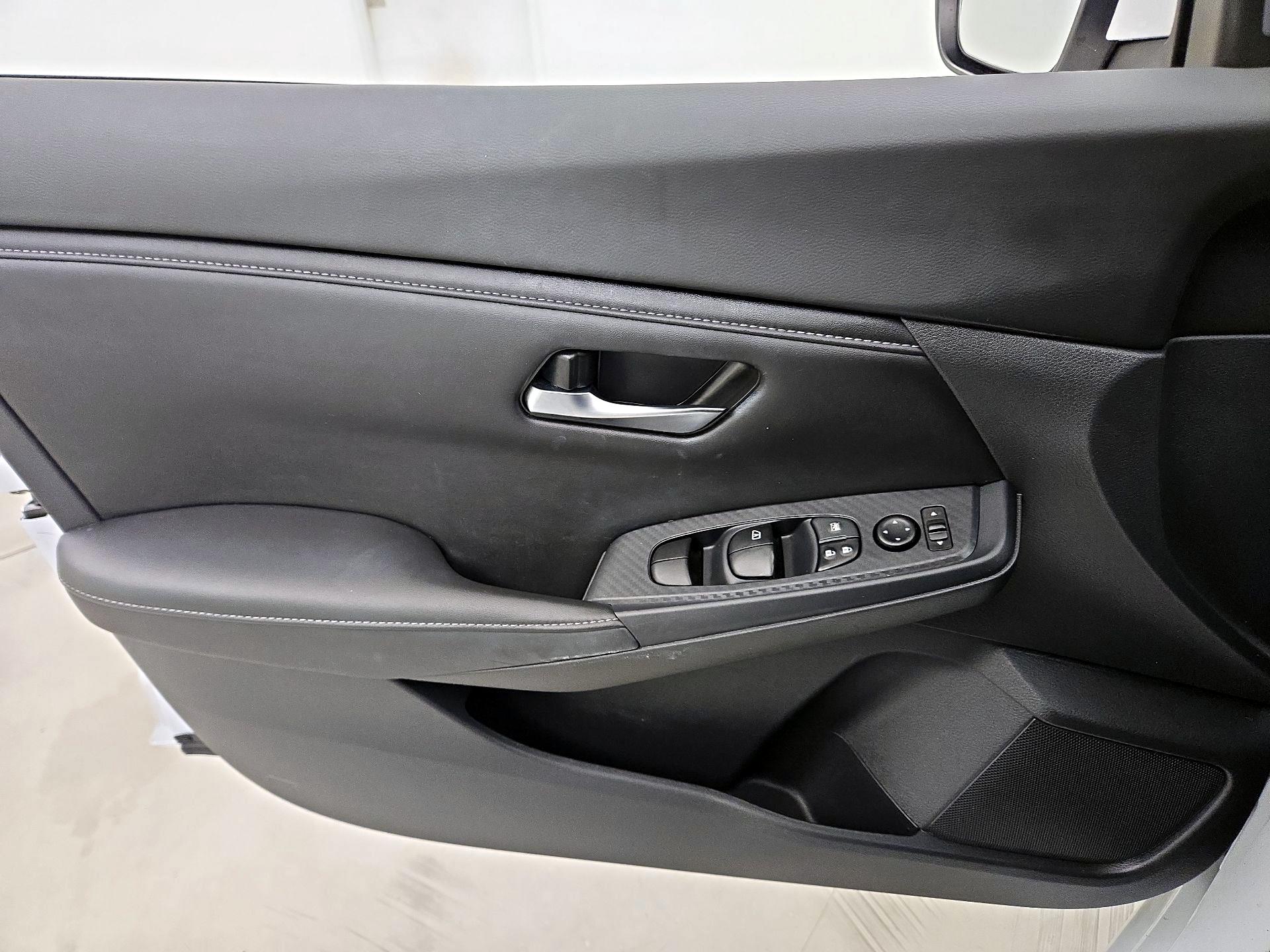 Thumbnail: 2023 Nissan Sentra - 12