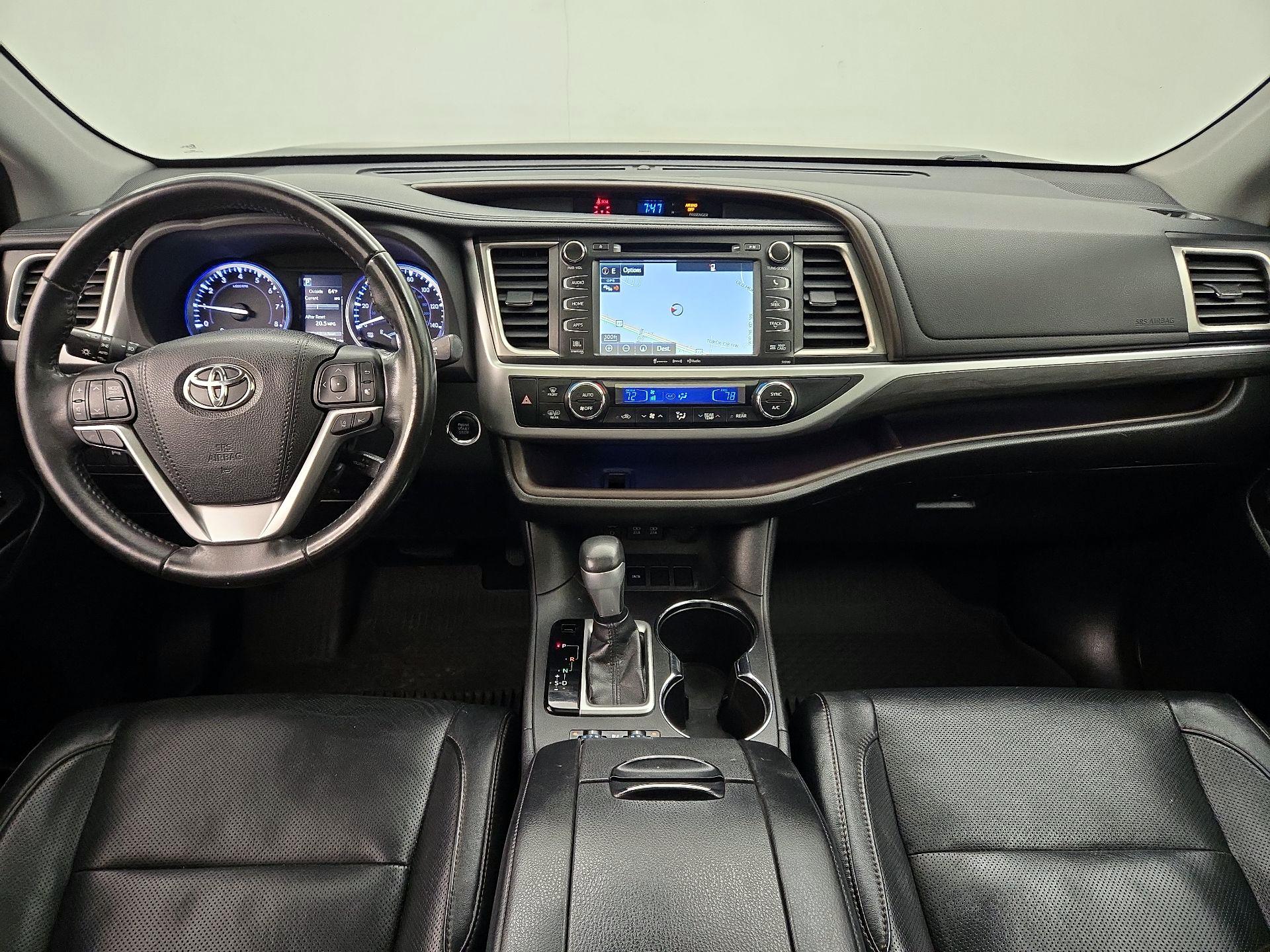 Thumbnail: 2017 Toyota Highlander - 9