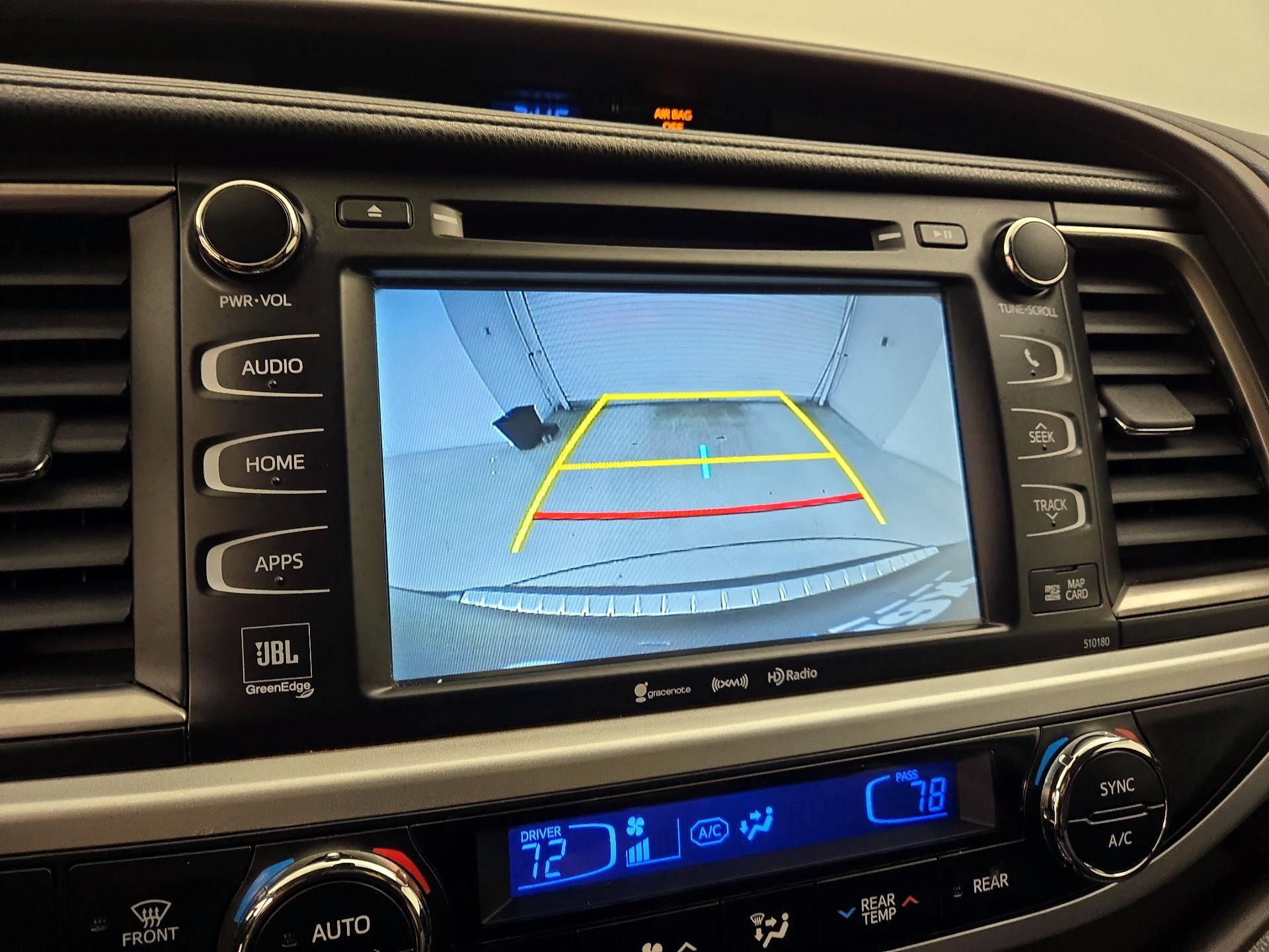 Thumbnail: 2017 Toyota Highlander - 15