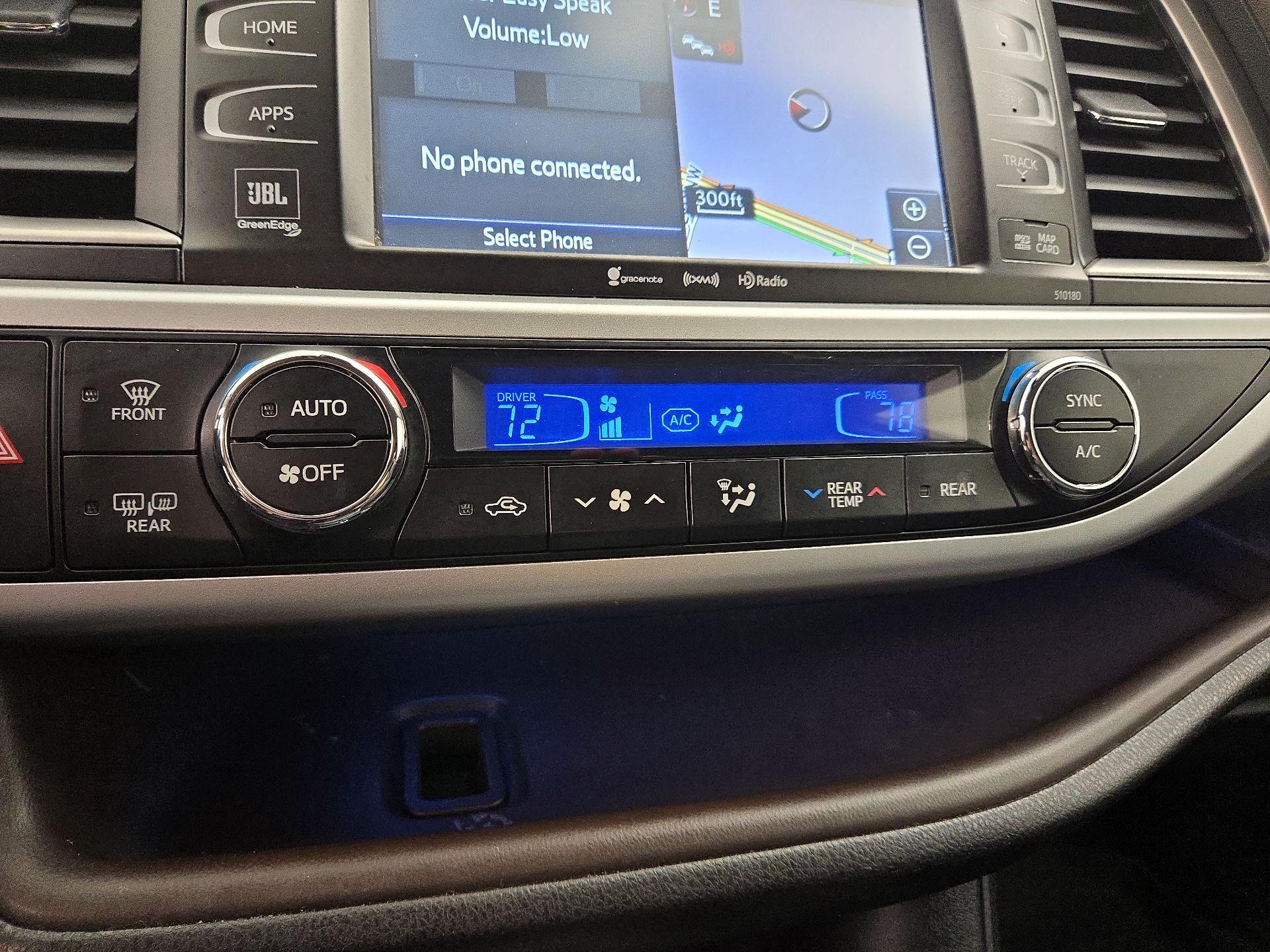 Thumbnail: 2017 Toyota Highlander - 17