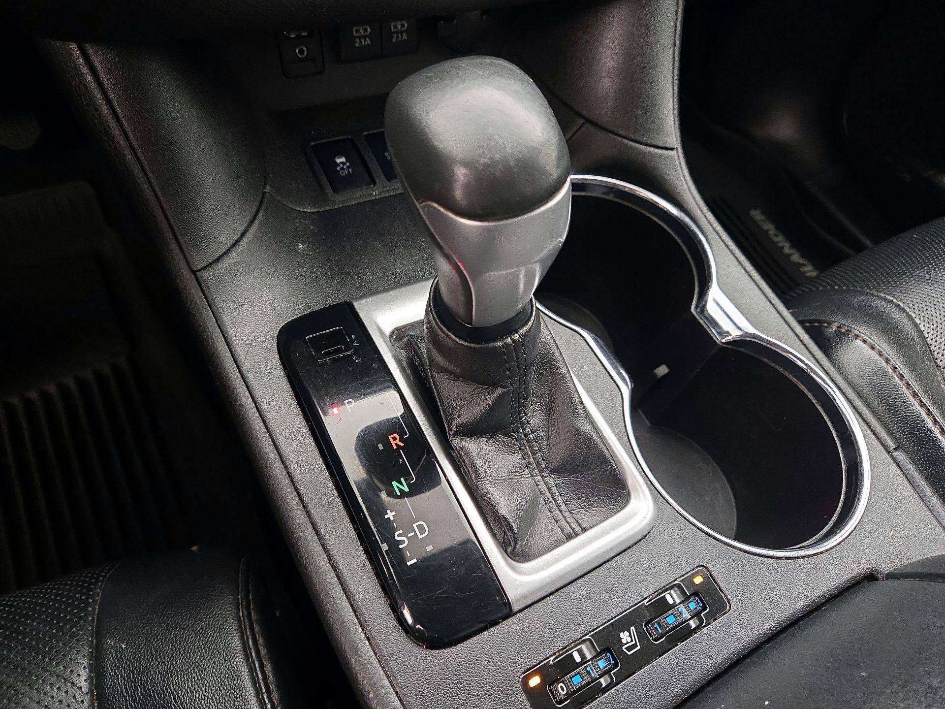 Thumbnail: 2017 Toyota Highlander - 18