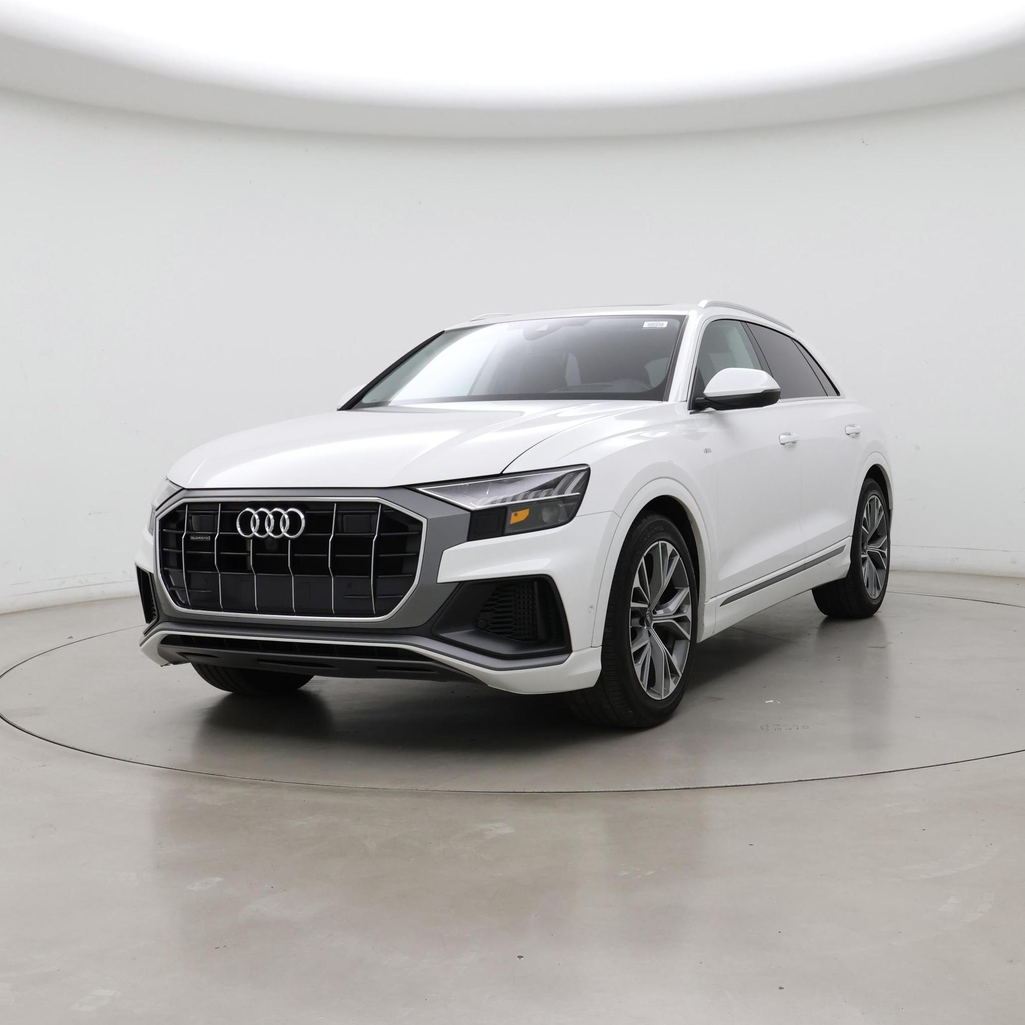Thumbnail: 2023 Audi Q8 - 4