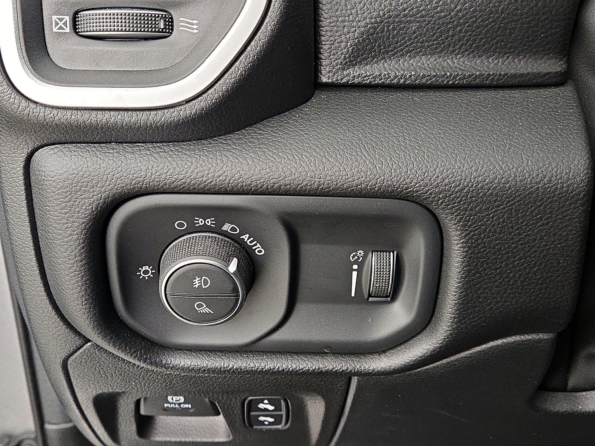 Thumbnail: 2022 RAM 1500 - 13