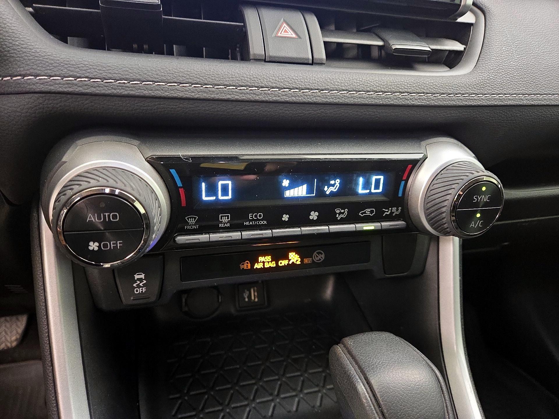 Thumbnail: 2024 Toyota RAV4 - 16