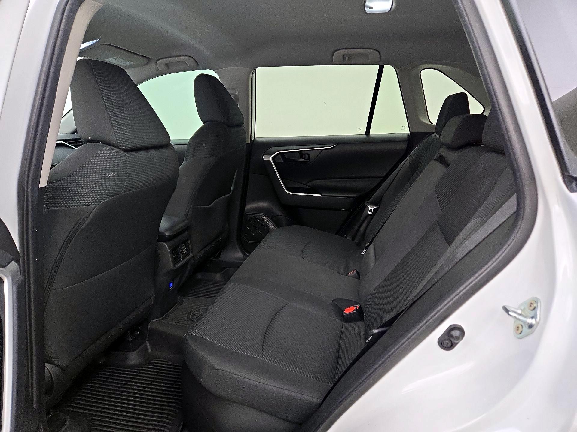 Thumbnail: 2024 Toyota RAV4 - 19