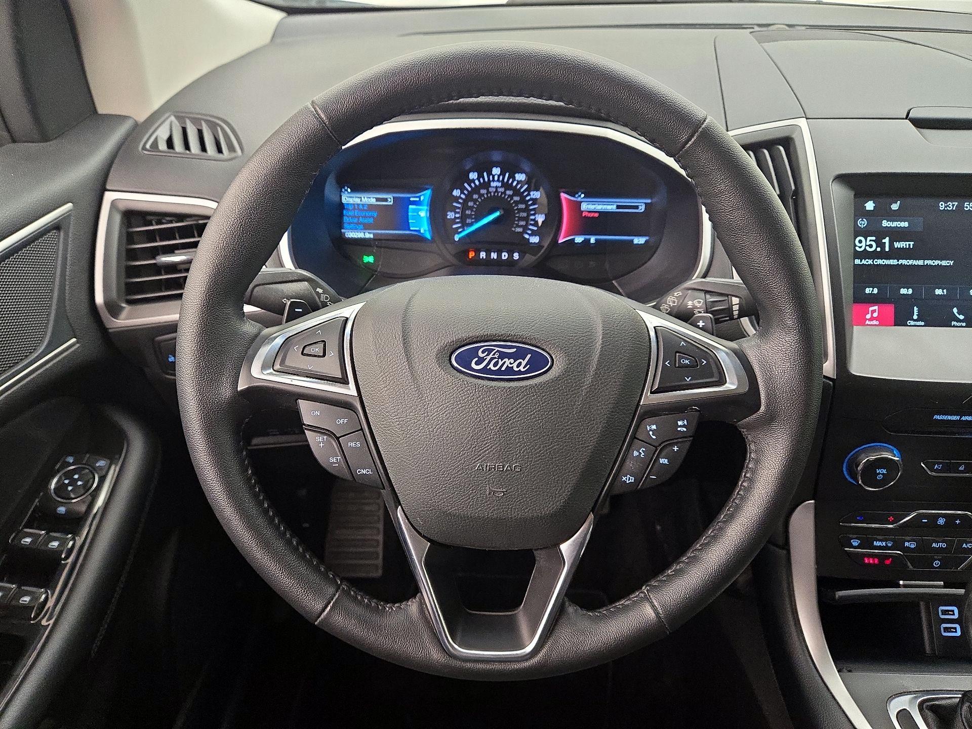 Thumbnail: 2018 Ford Edge - 10