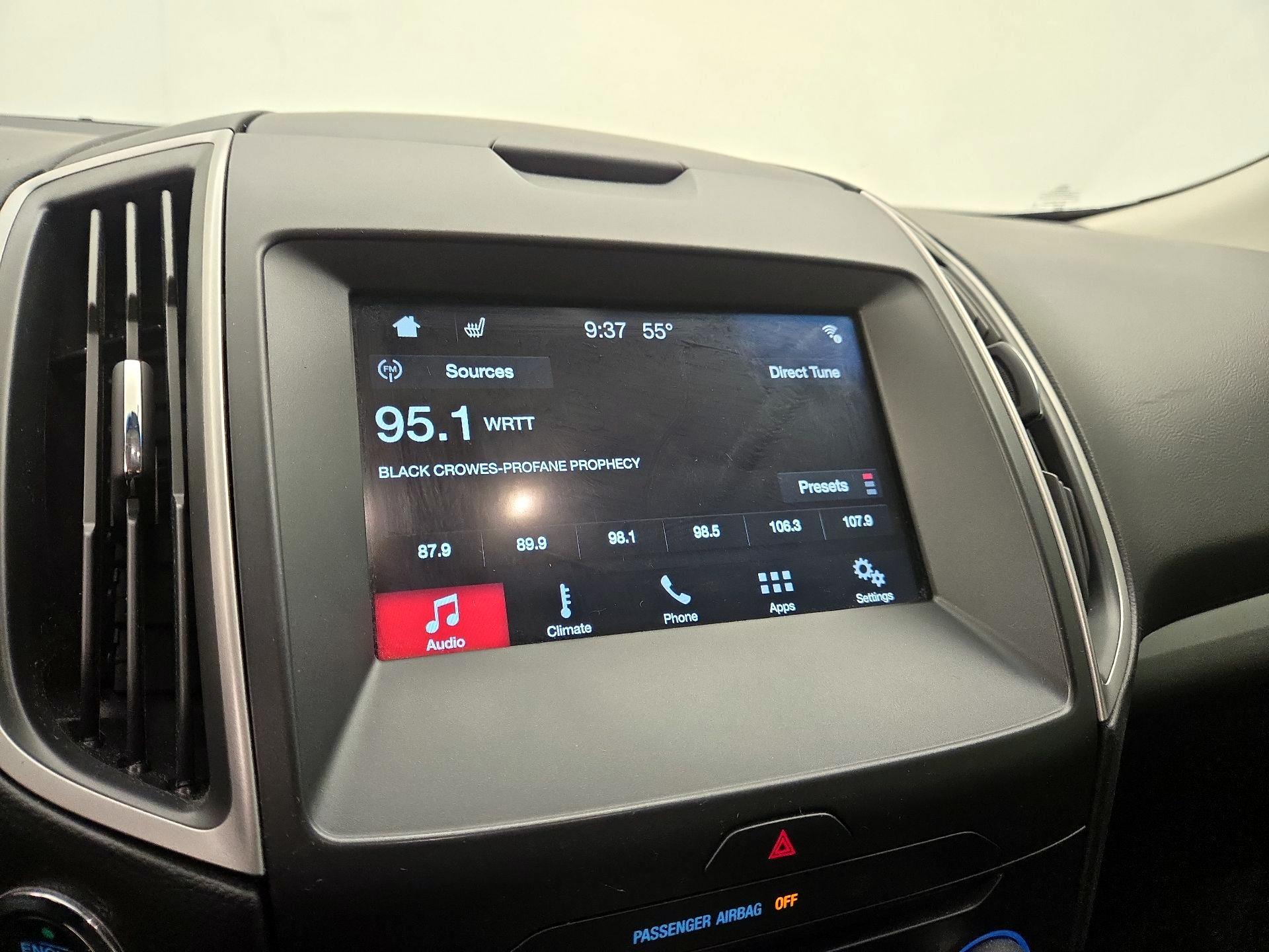 Thumbnail: 2018 Ford Edge - 15