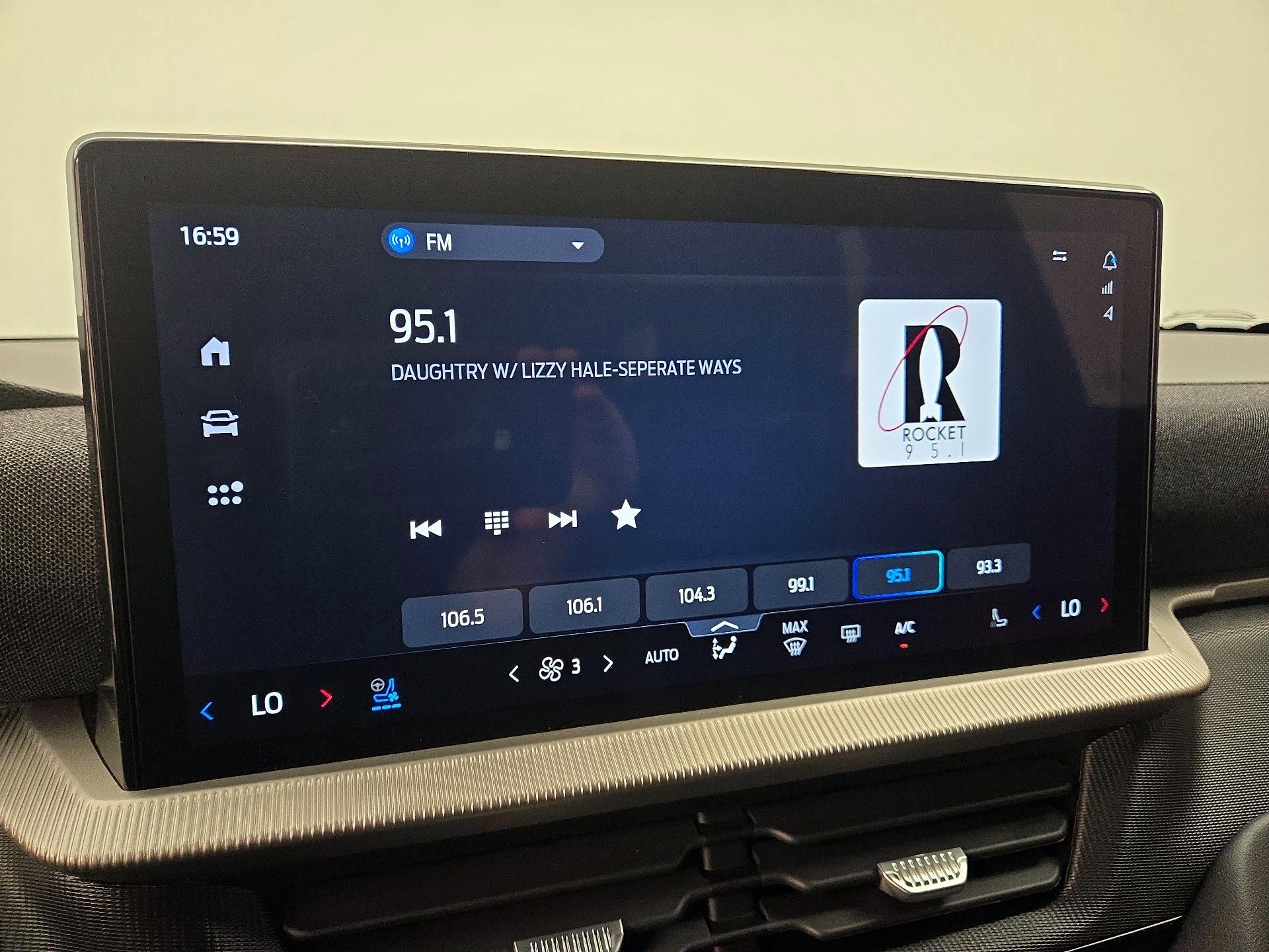 Thumbnail: 2026 Ford Explorer - 15