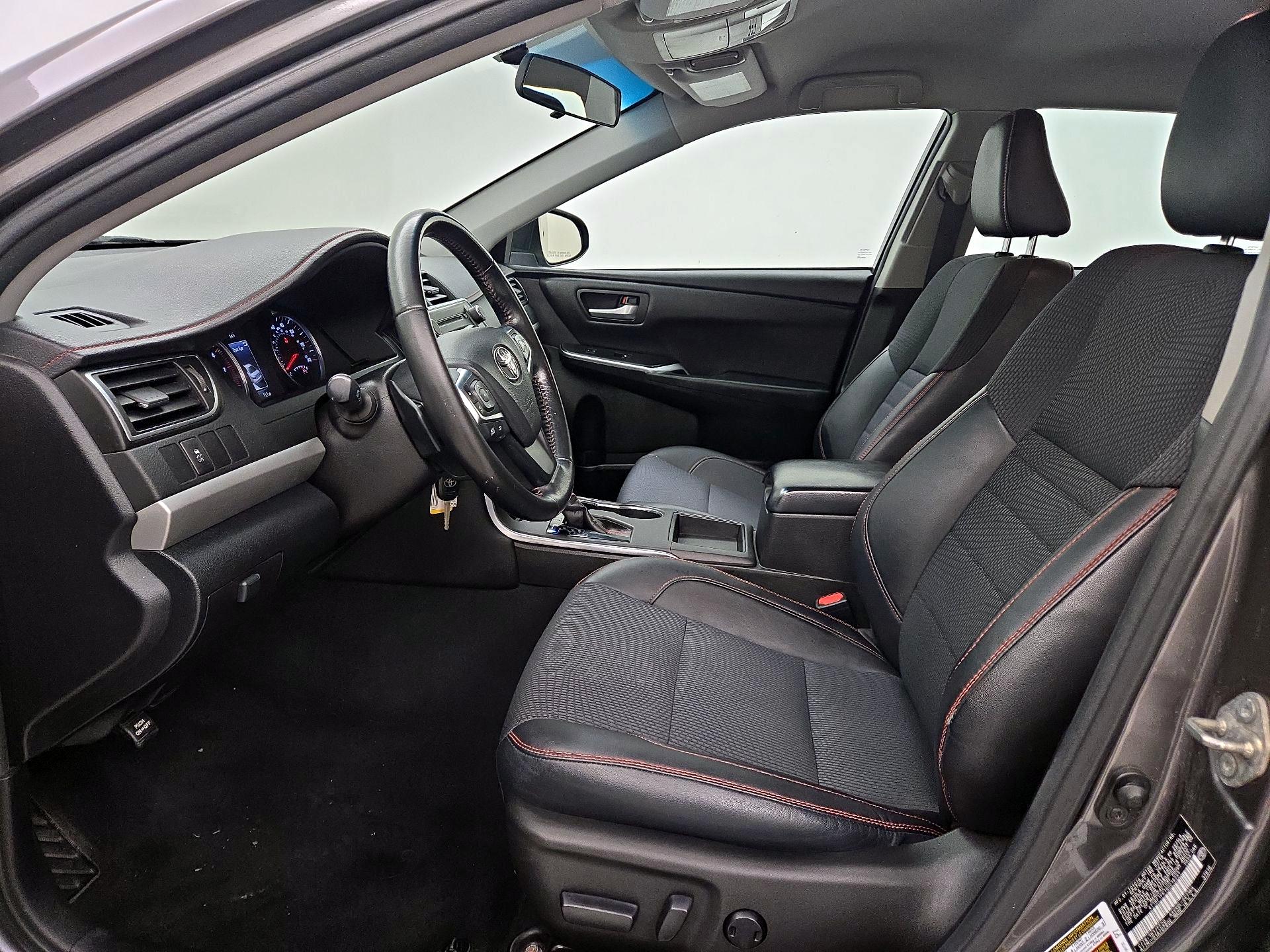 Thumbnail: 2016 Toyota Camry - 11