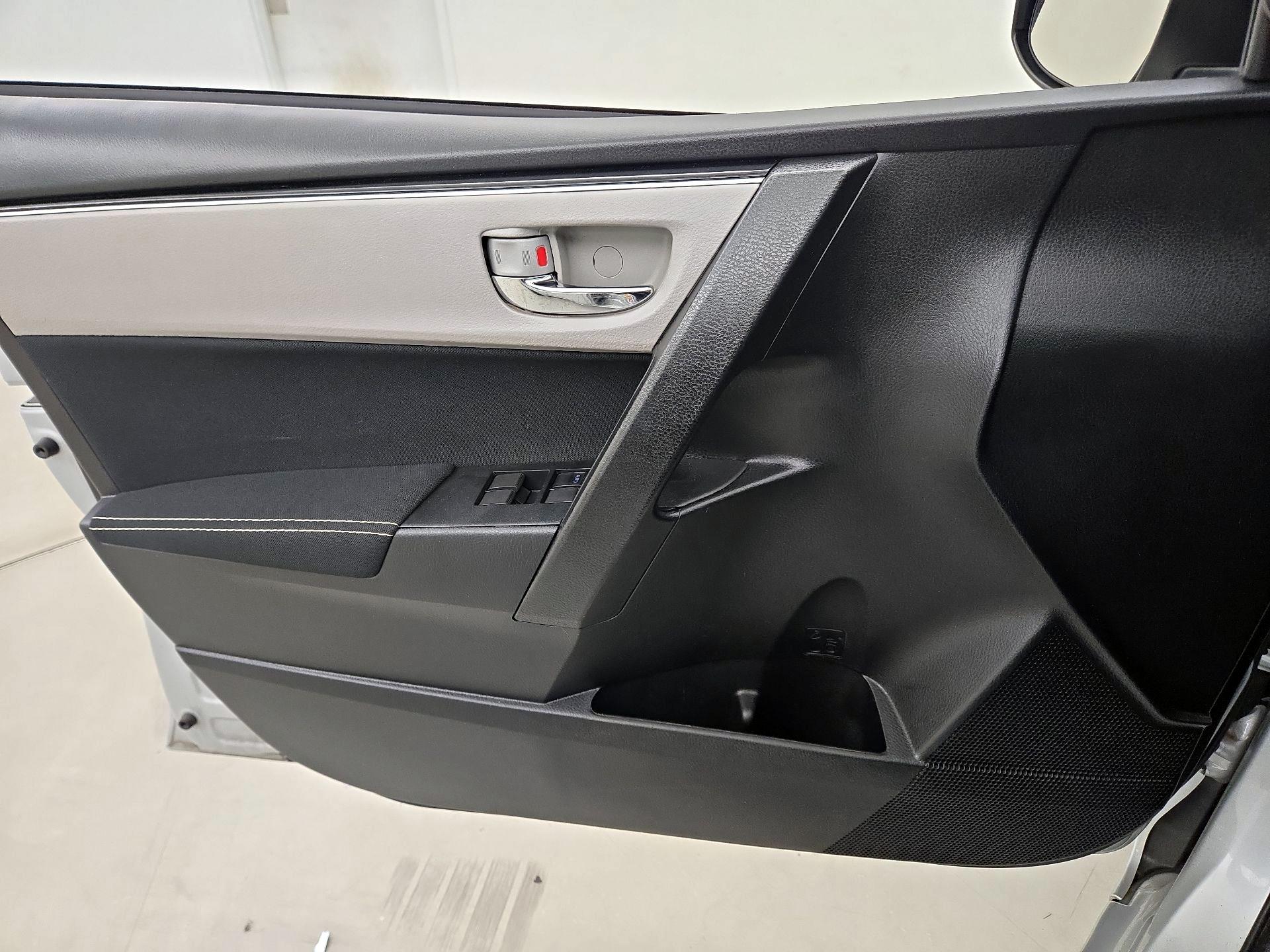 Thumbnail: 2019 Toyota Corolla - 12