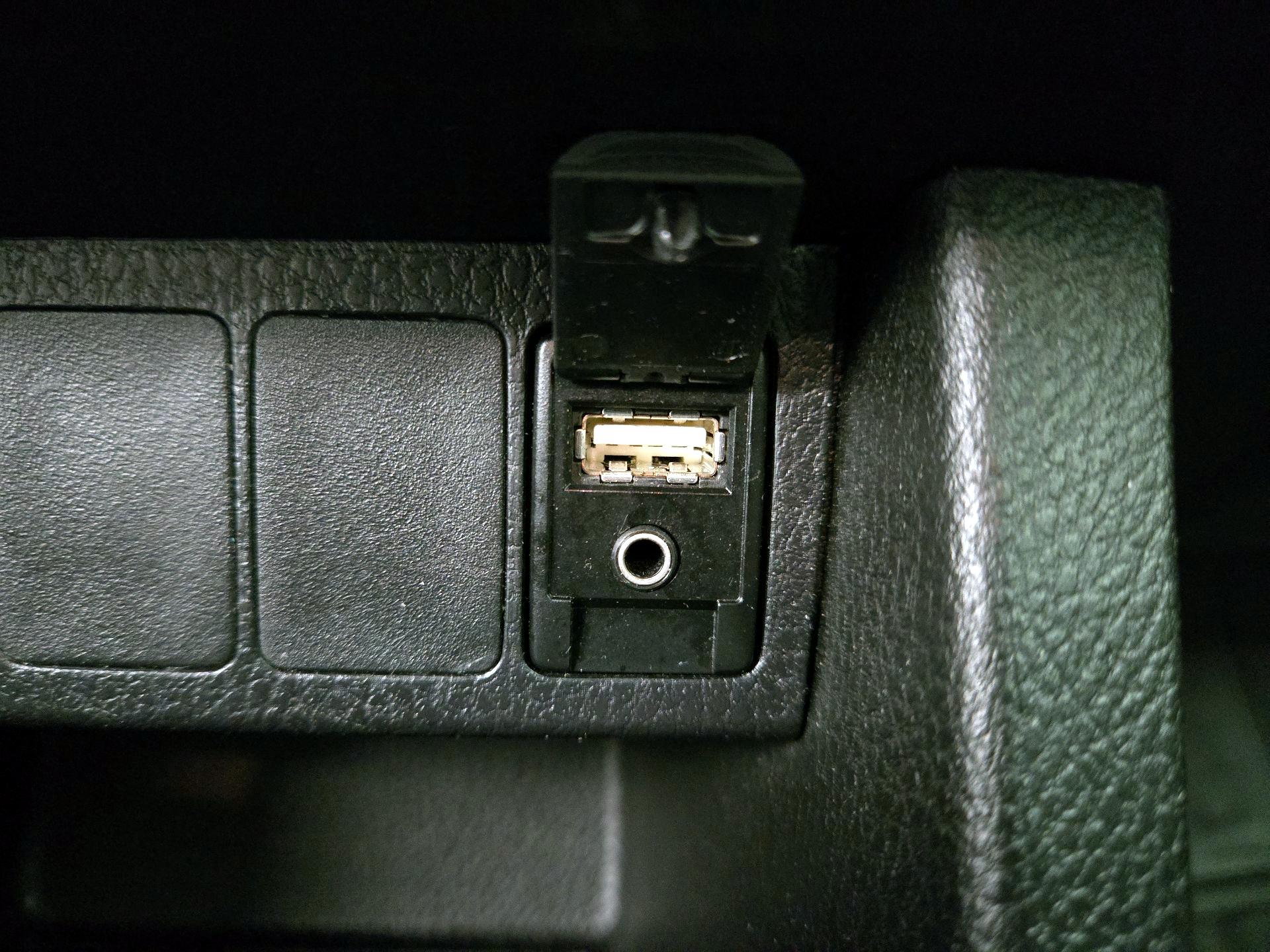 Thumbnail: 2019 Toyota Corolla - 18