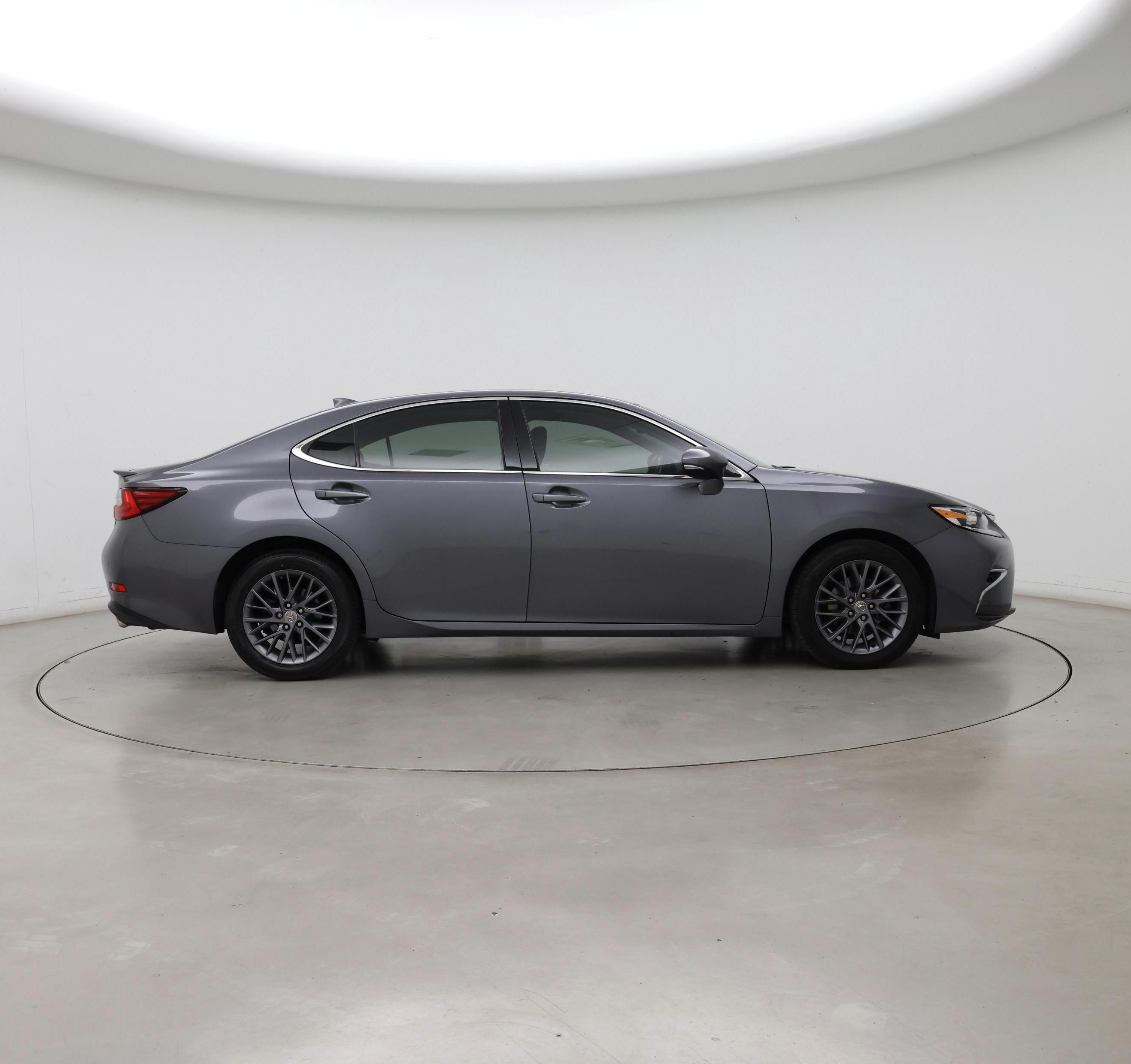 Thumbnail: 2018 Lexus ES - 7