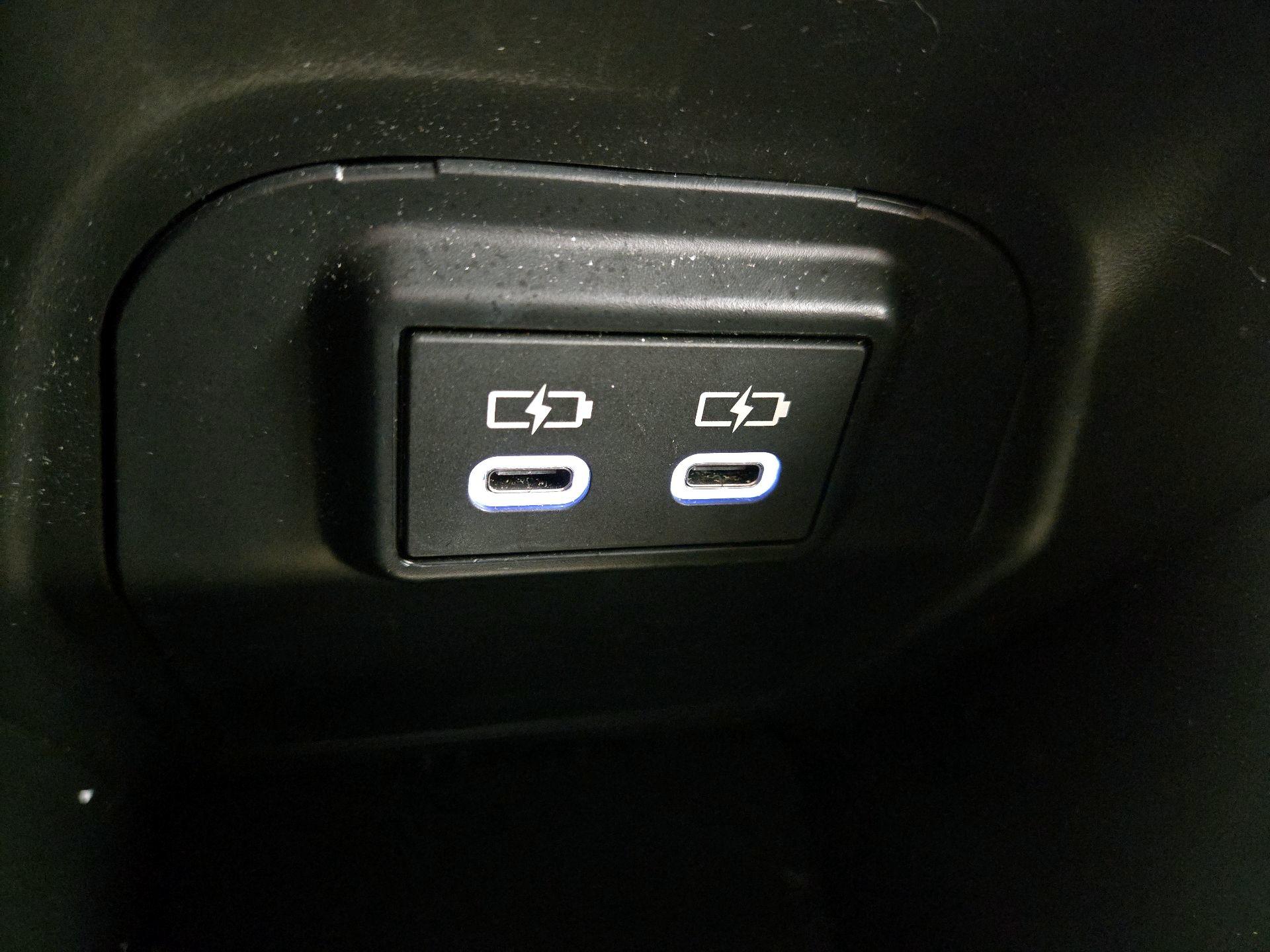 Thumbnail: 2023 Toyota RAV4 - 18