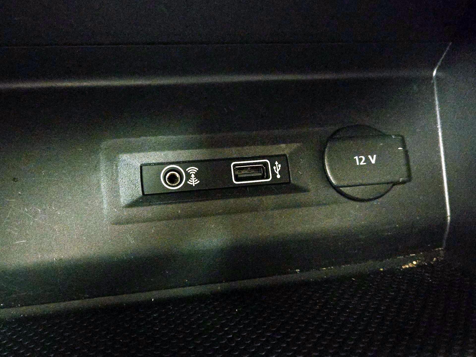 Thumbnail: 2018 Volkswagen Atlas - 18