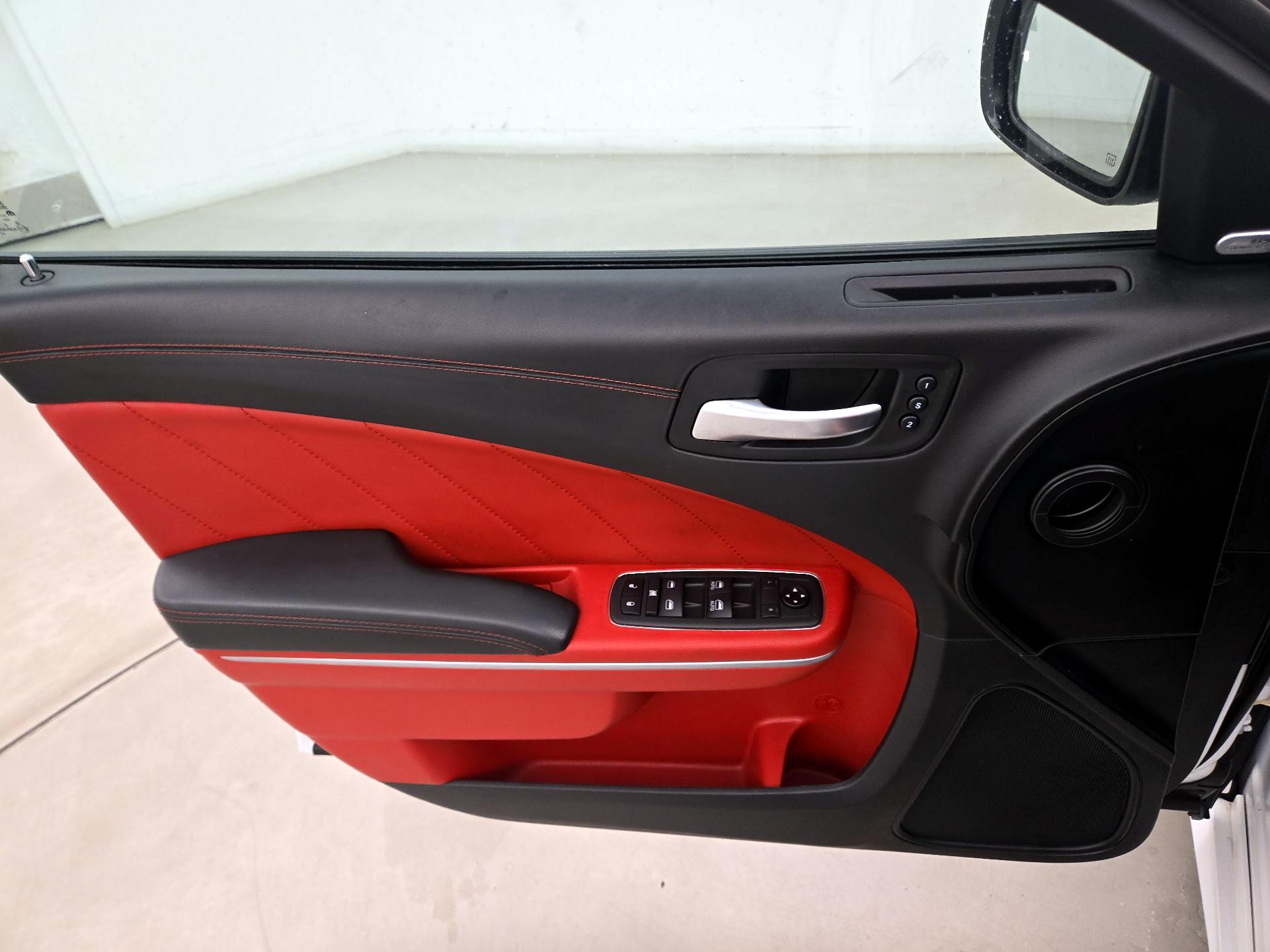 Thumbnail: 2020 Dodge Charger - 12