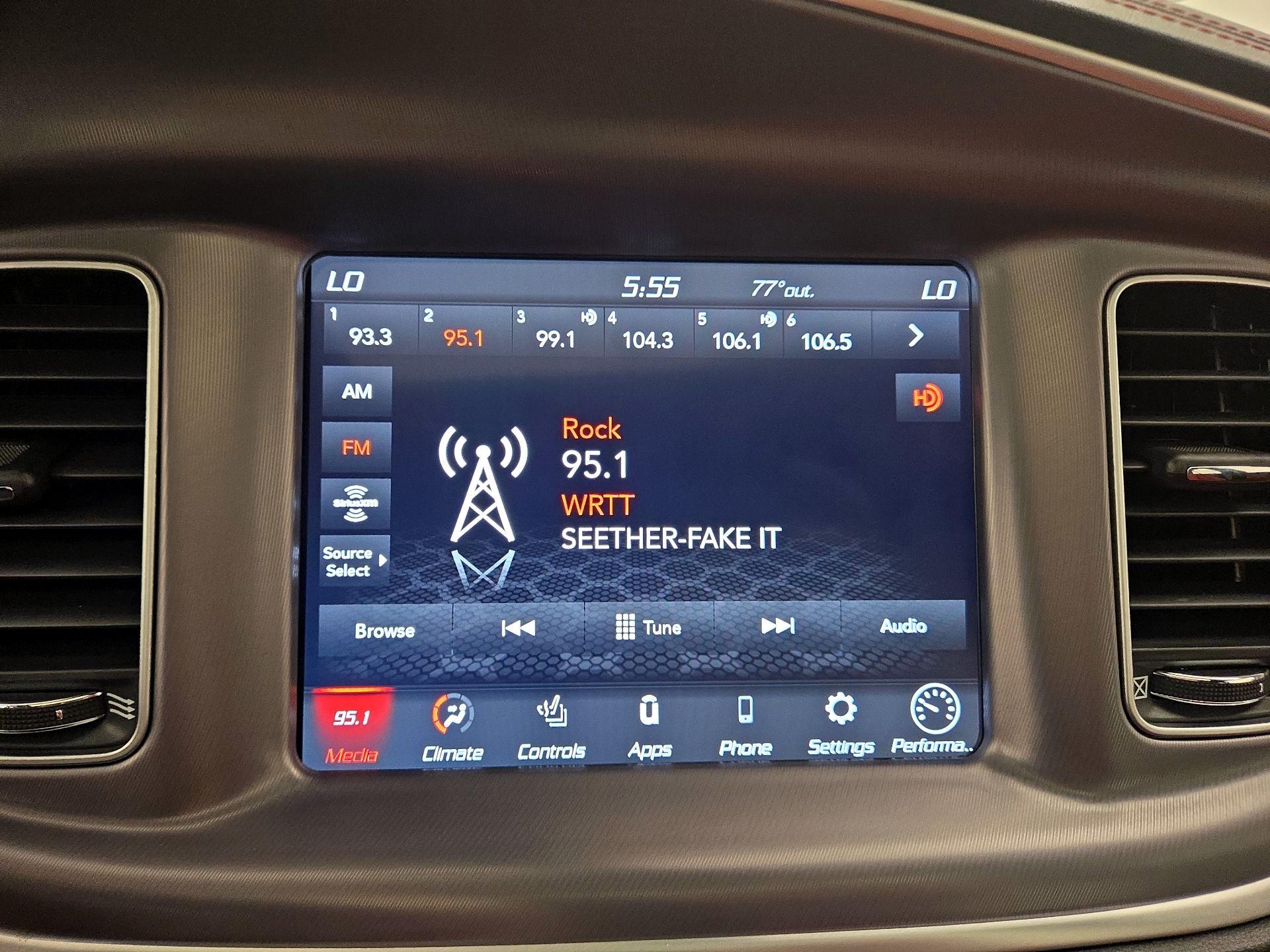 Thumbnail: 2020 Dodge Charger - 15