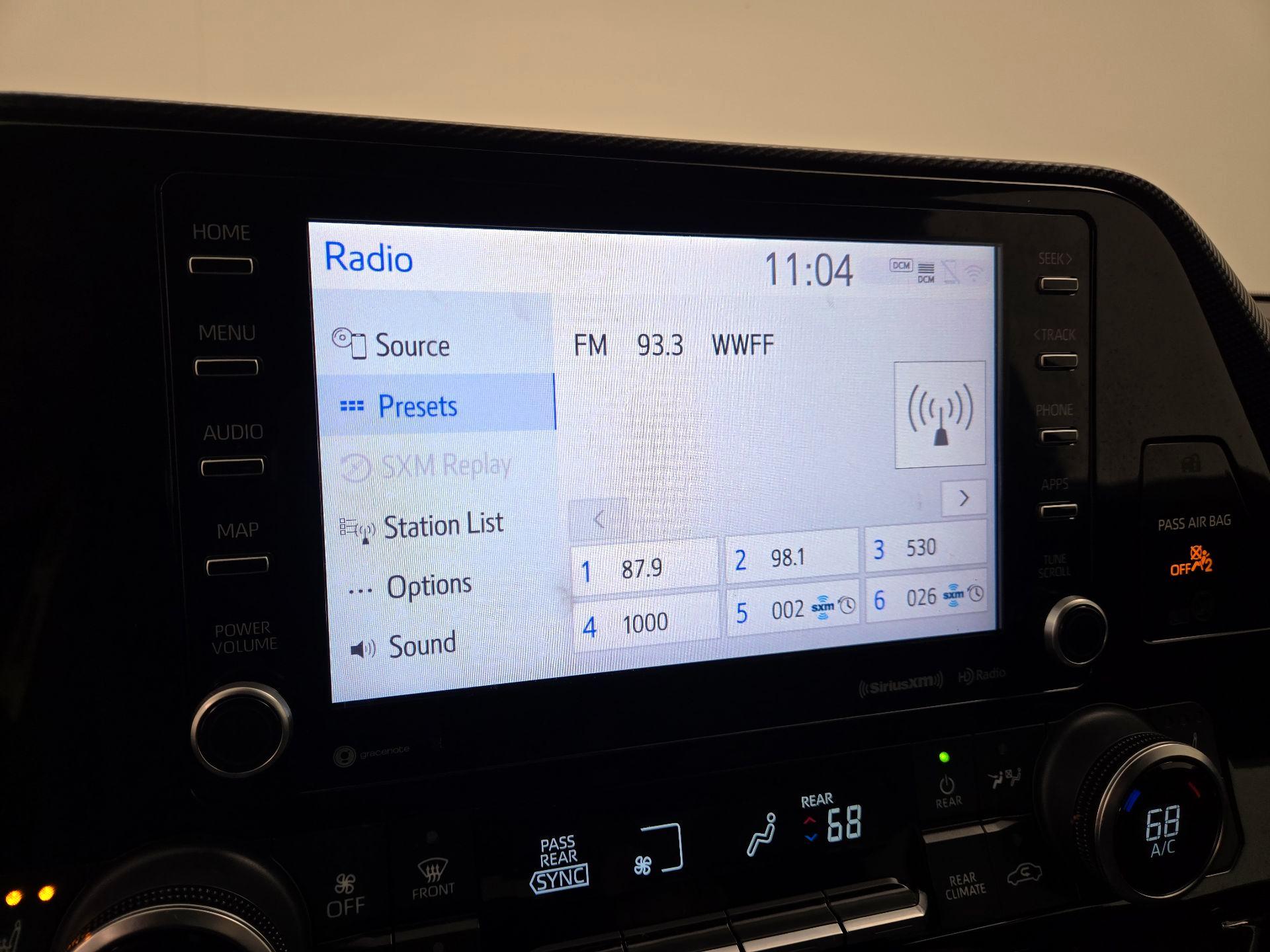 Thumbnail: 2022 Toyota Highlander - 15