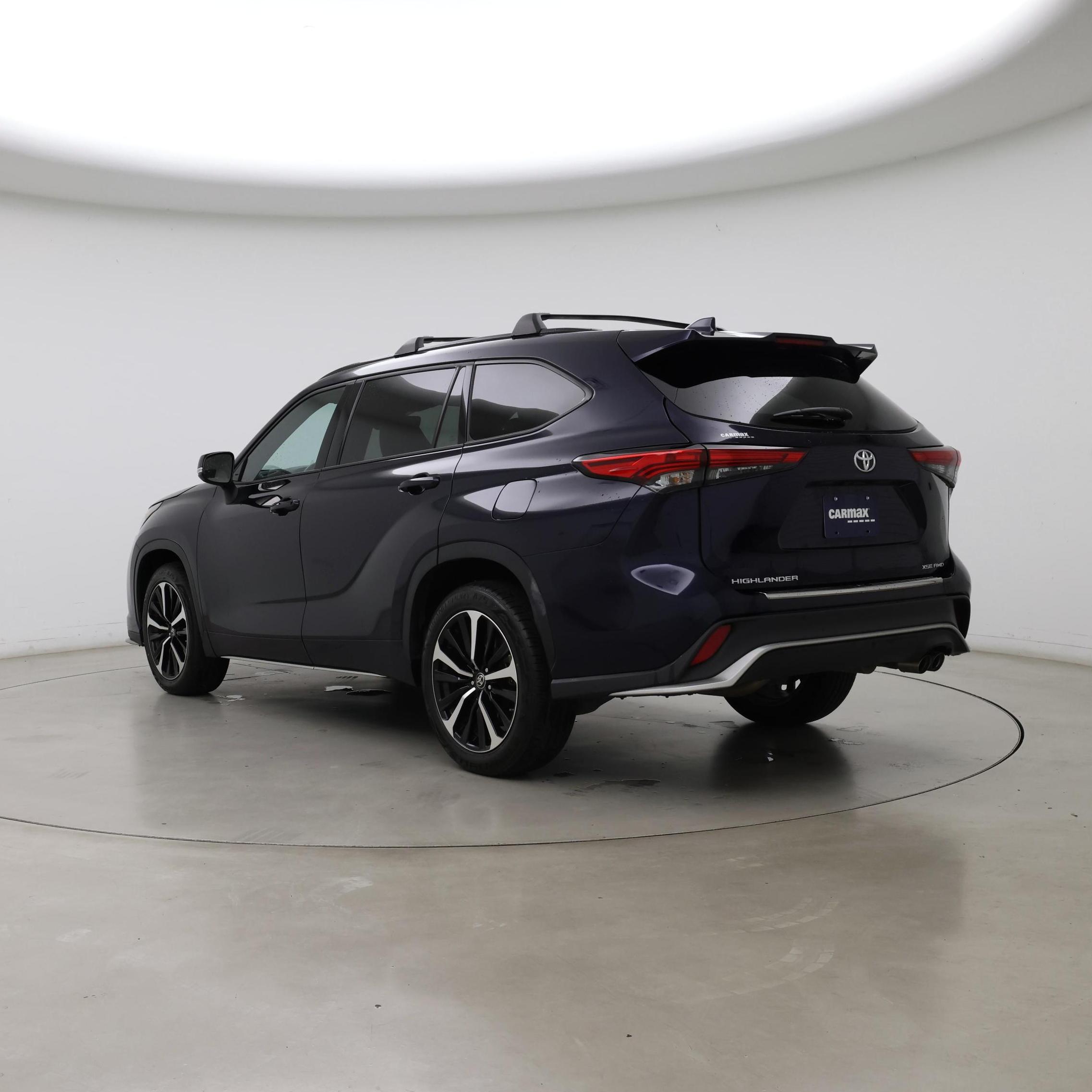 Thumbnail: 2022 Toyota Highlander - 2