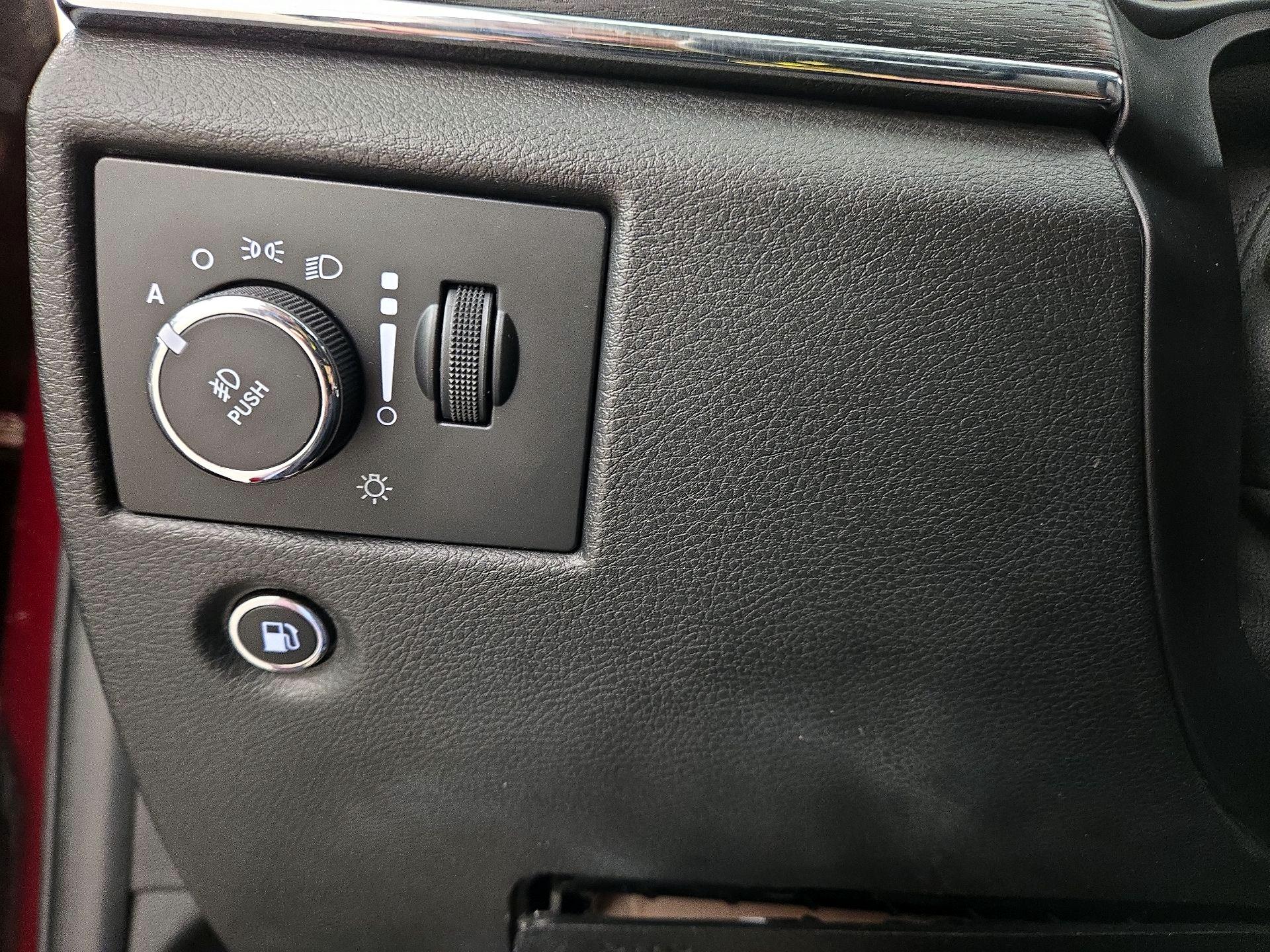 Thumbnail: 2017 Jeep Grand Cherokee - 13